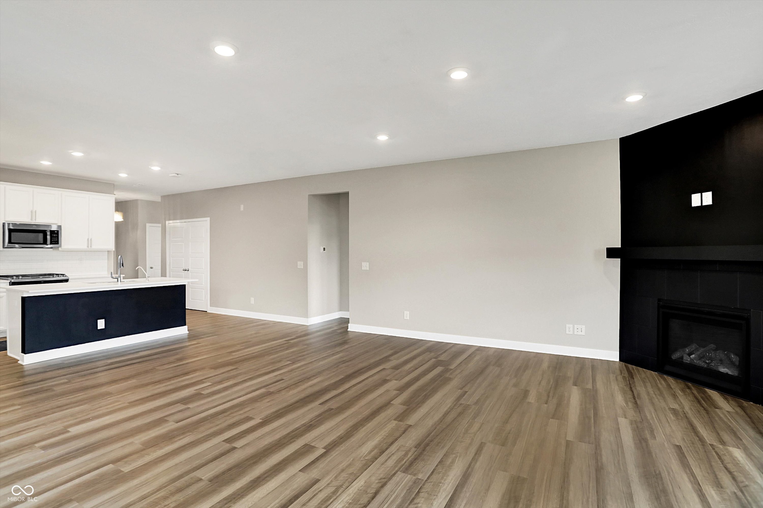3844 Albert Lane