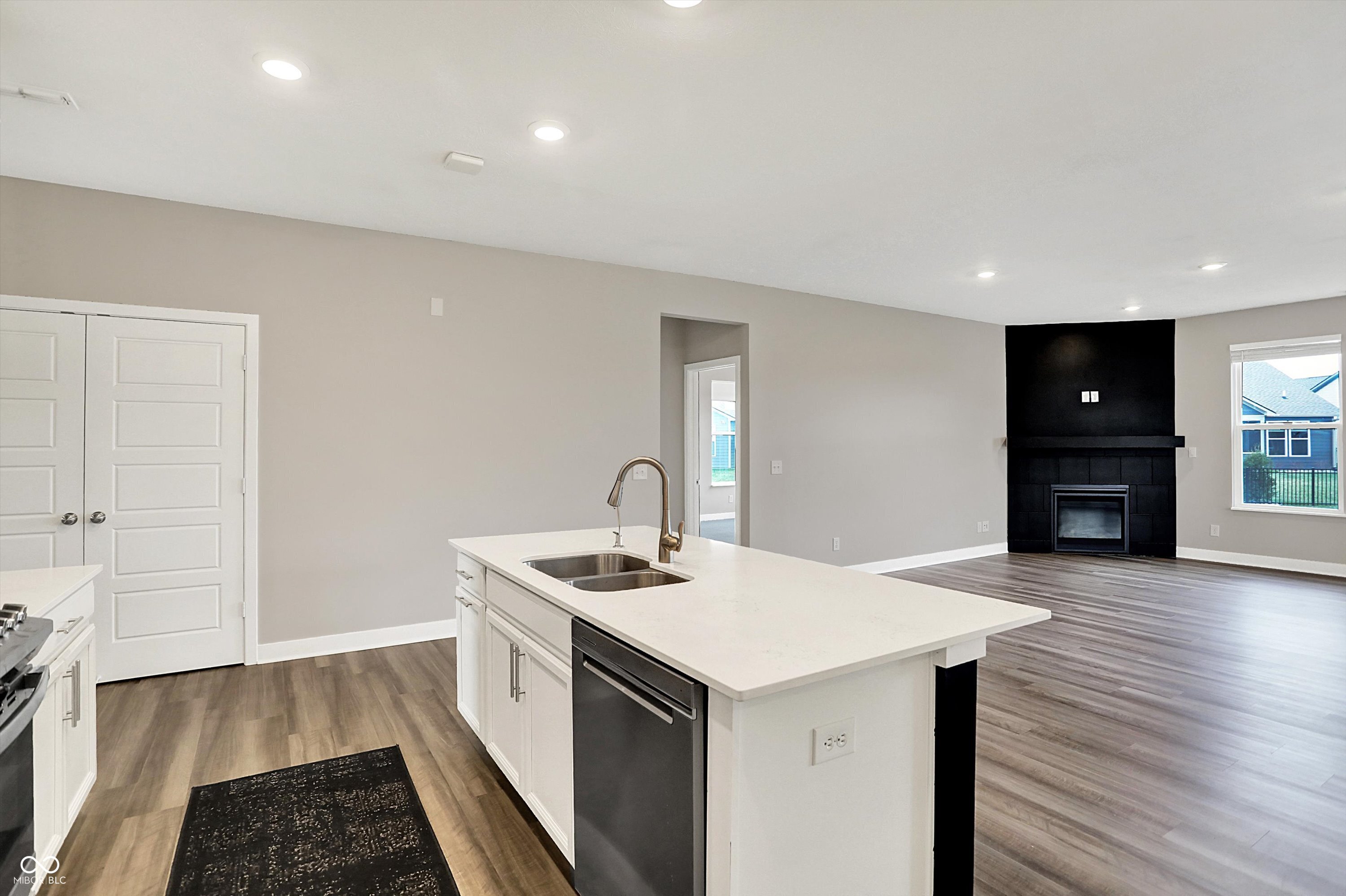 3844 Albert Lane