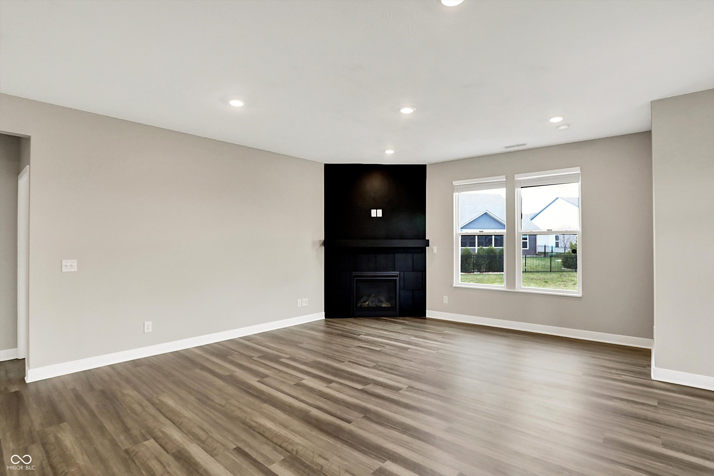 3844 Albert Lane
