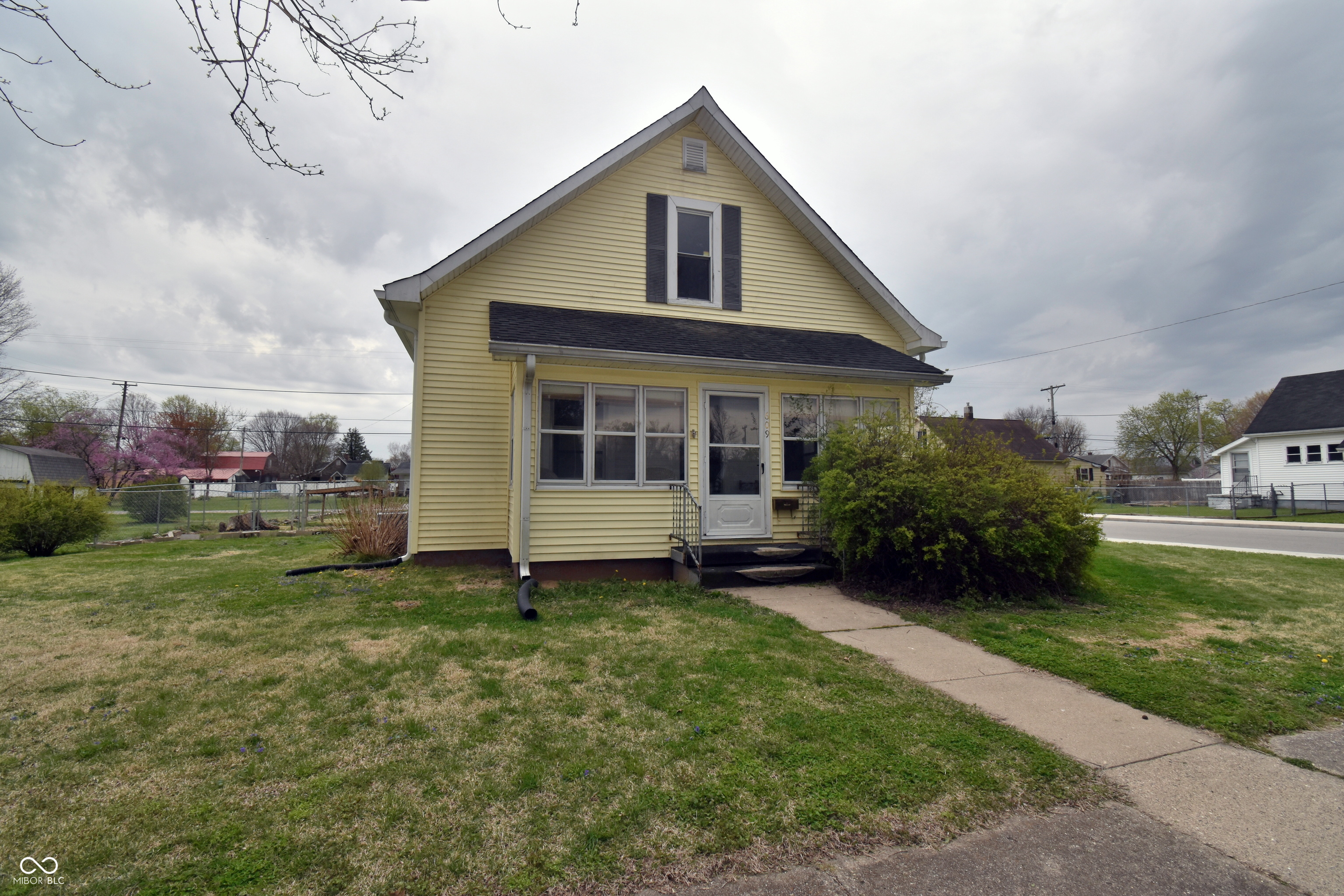 609 E Columbus Street