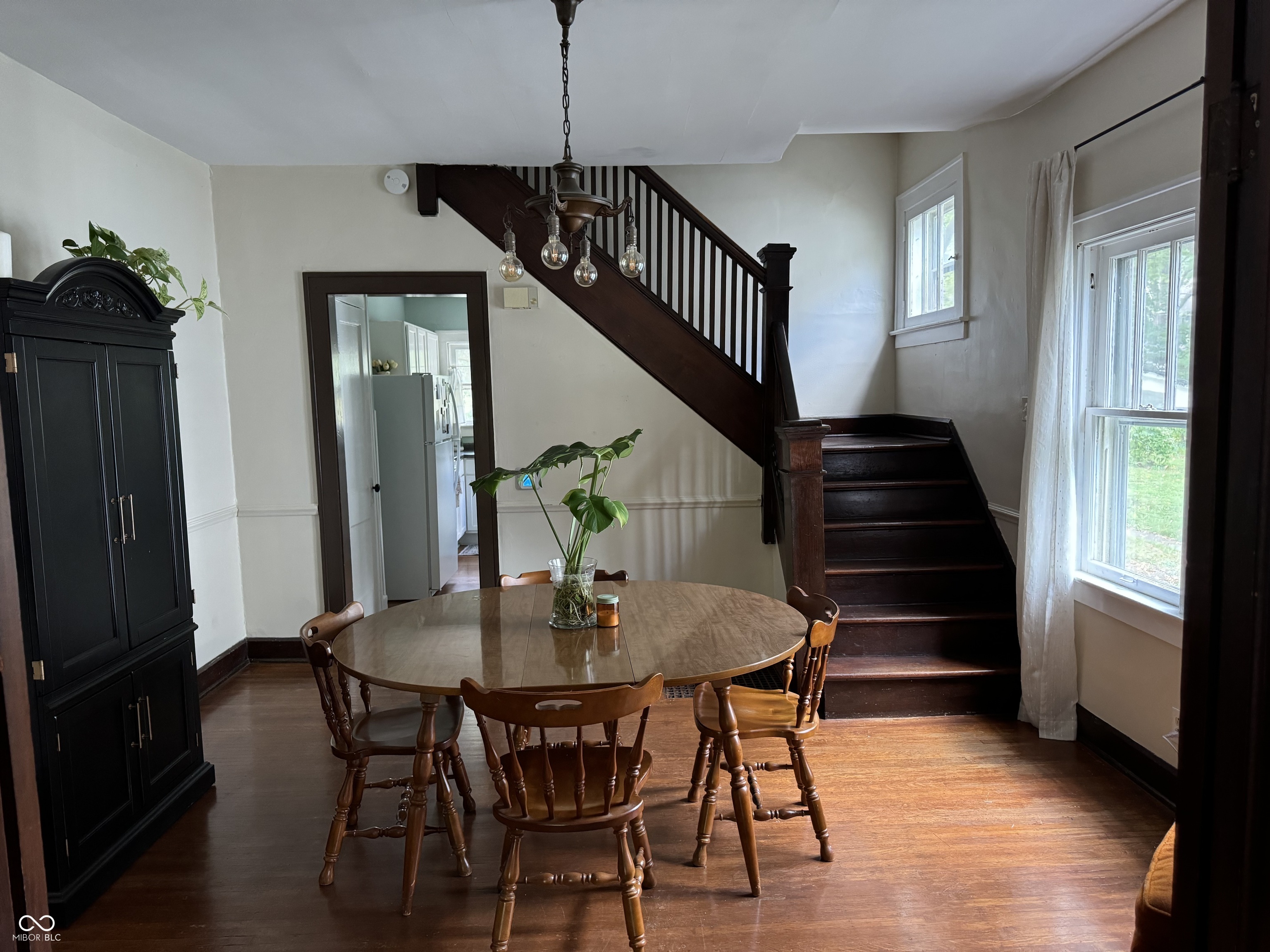 338 Lesley Avenue