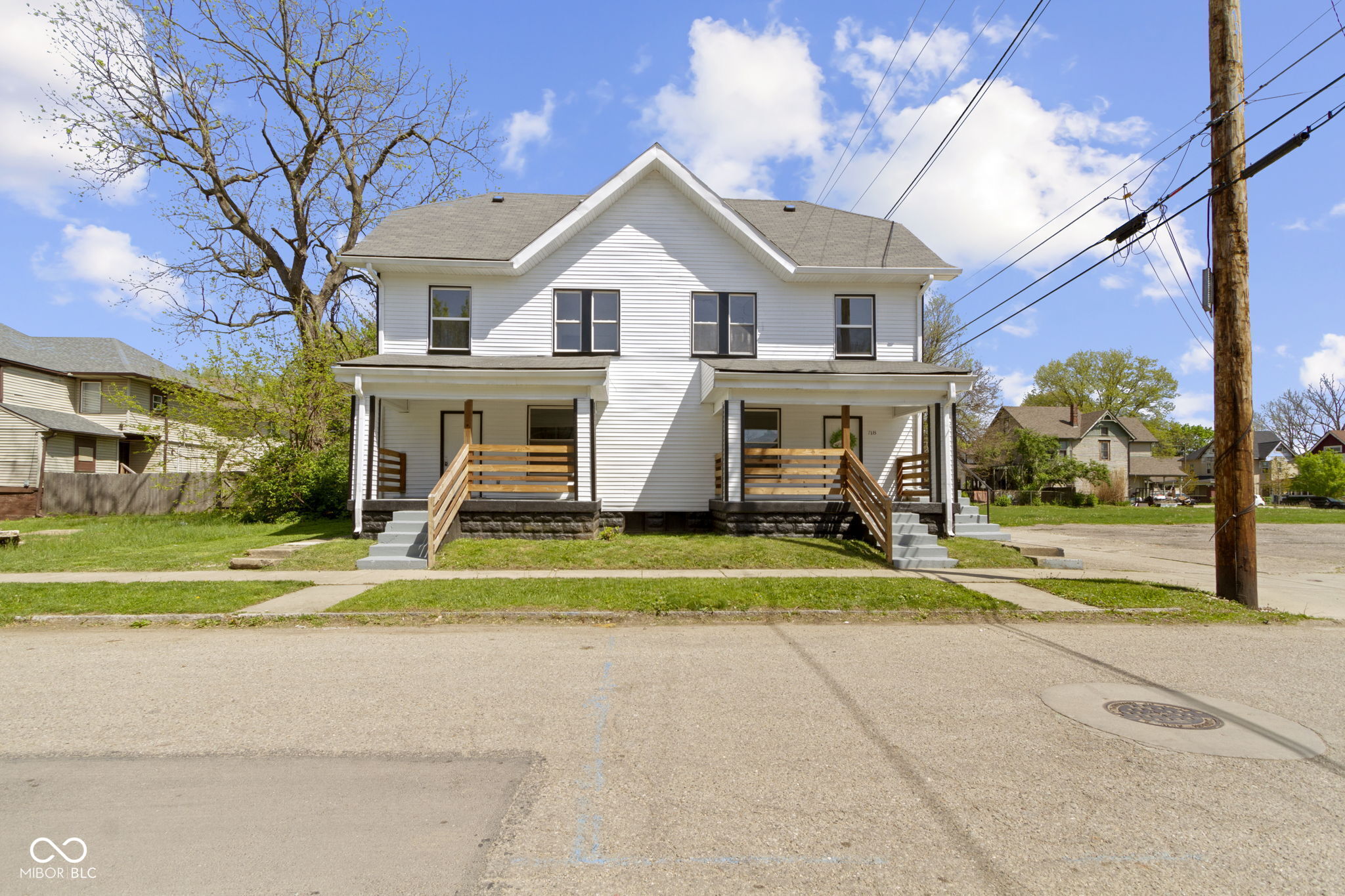716 E 27th Street