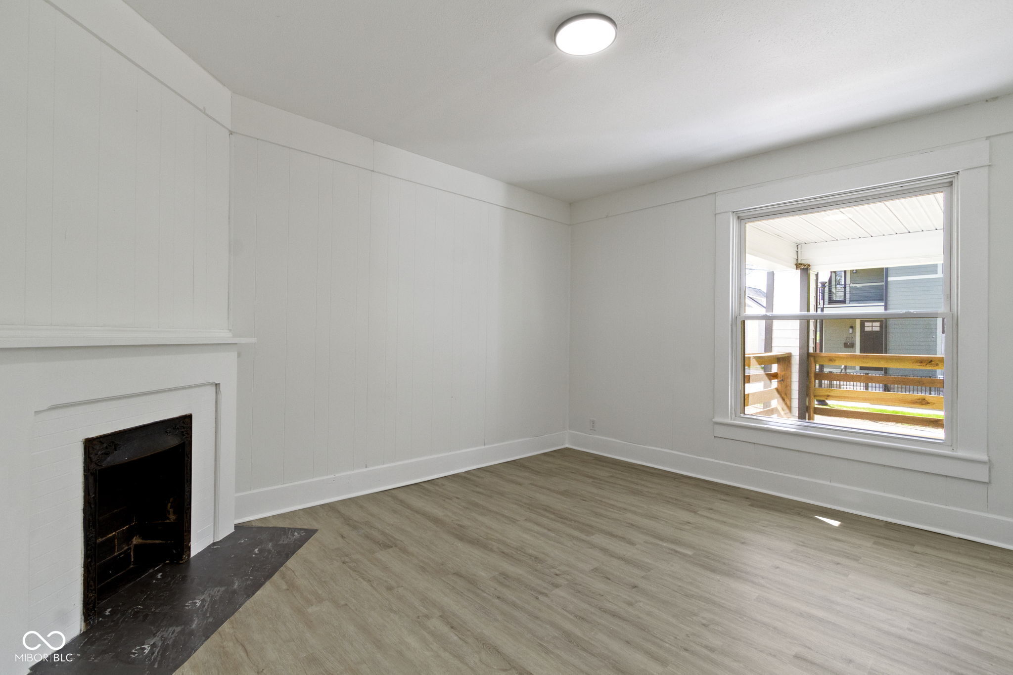 716 E 27th Street