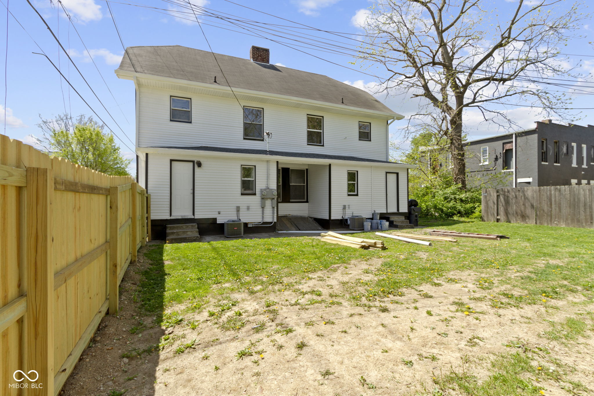 716 E 27th Street