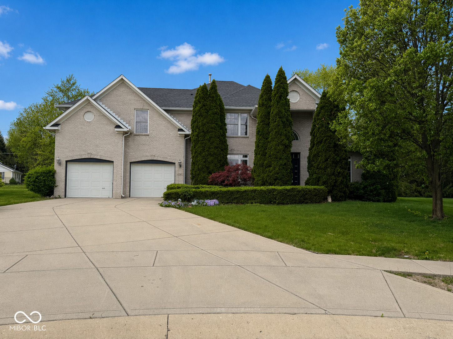 4064 Shady Pointe Row
