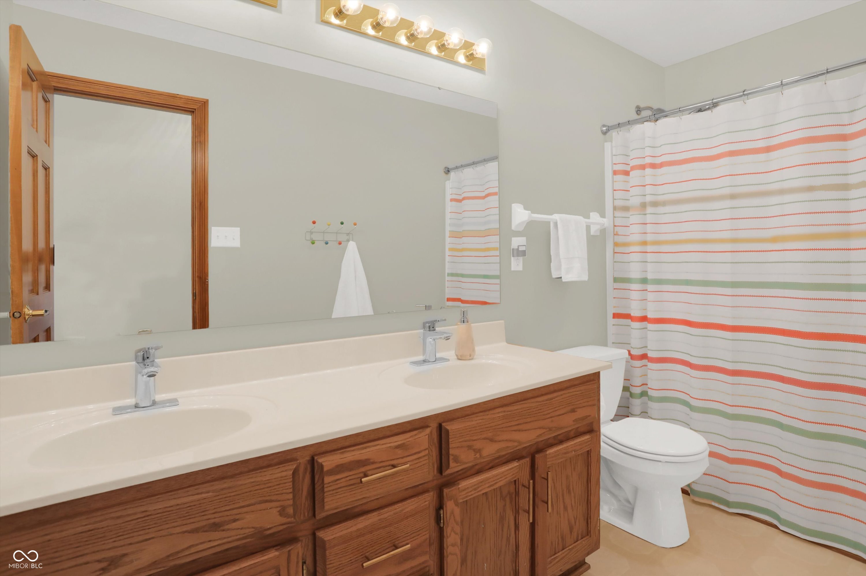 545 Walnut Woods Drive