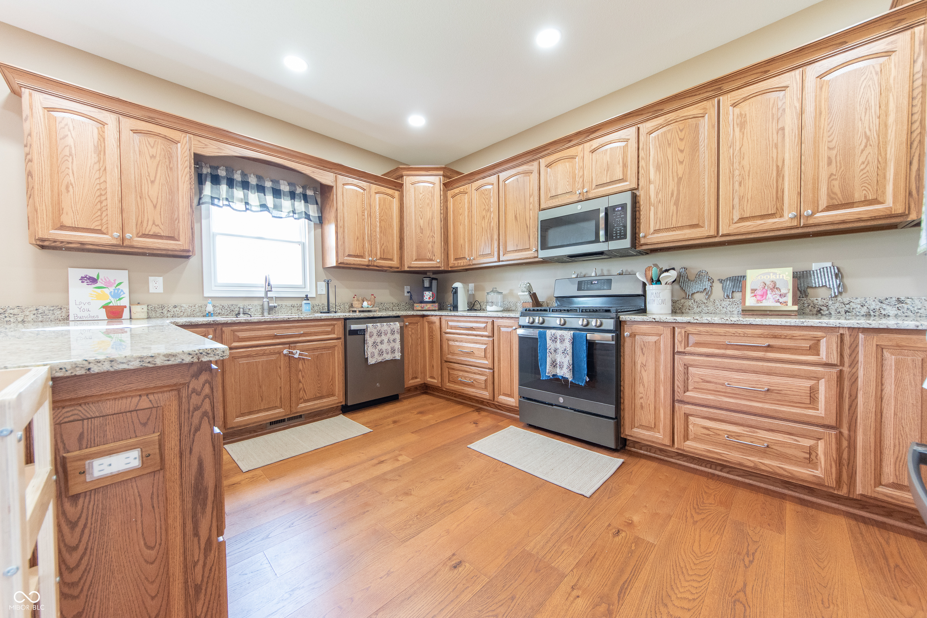 8090 N State Highway 7
