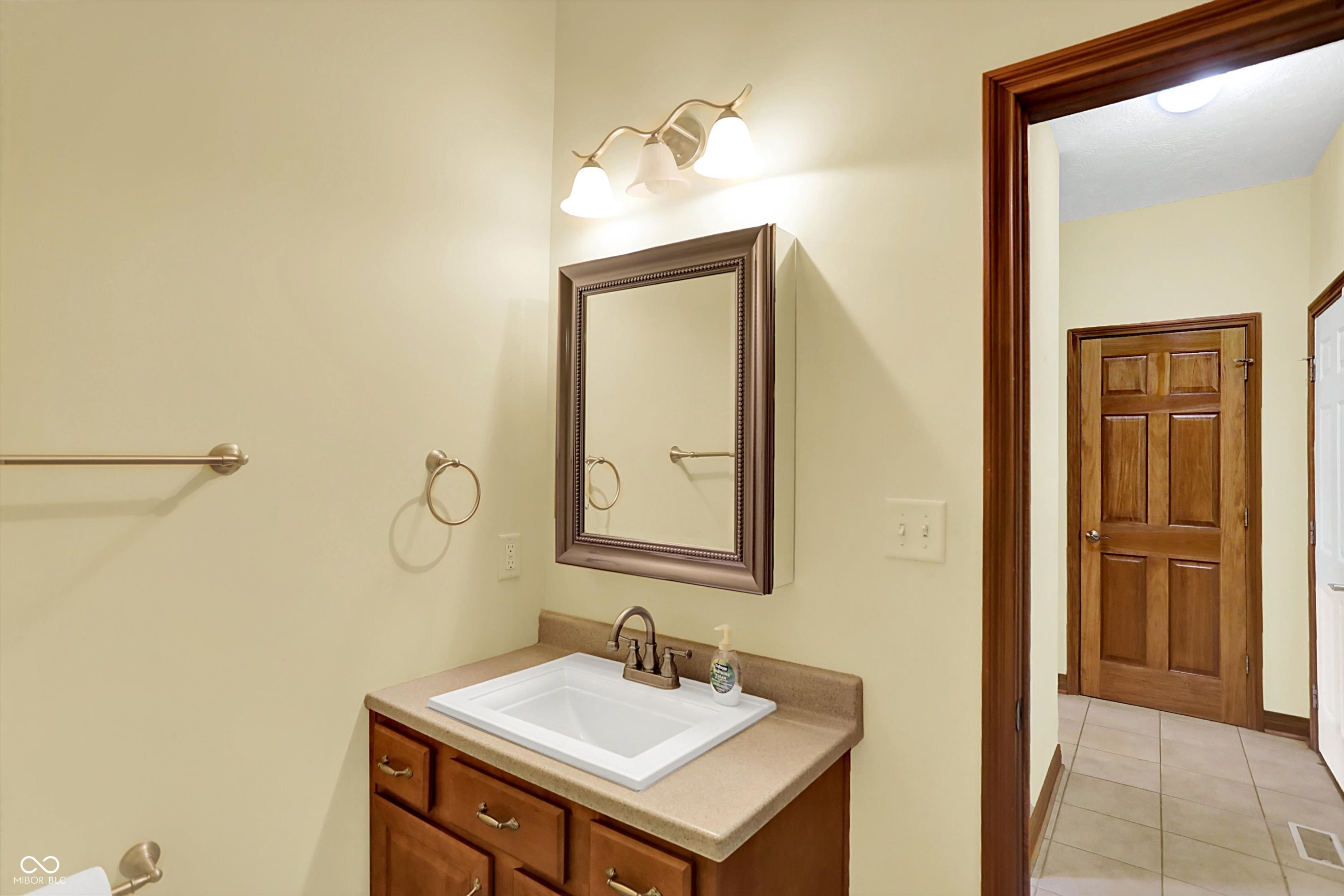 6750 E Rolling Valley Court