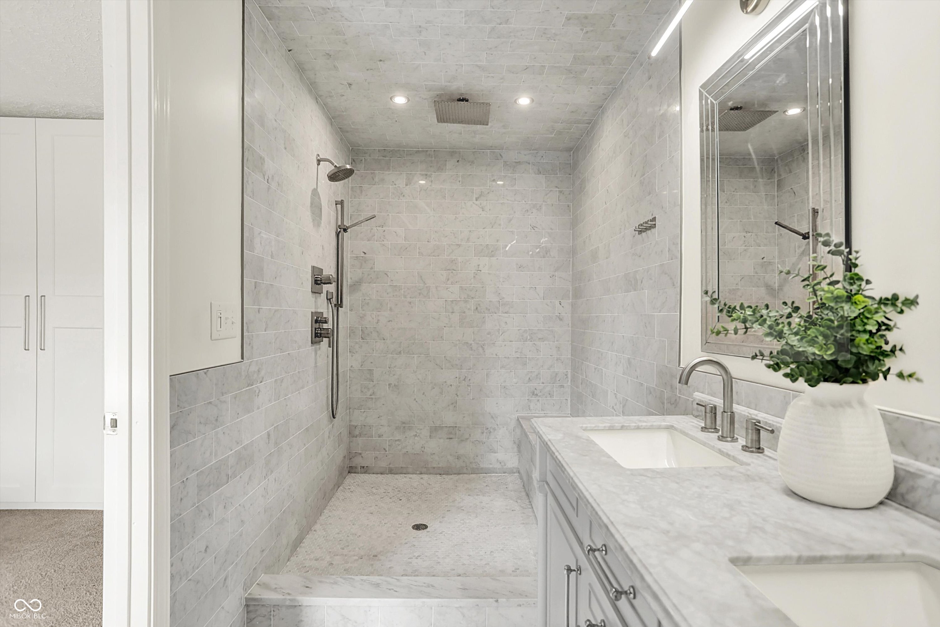 128 Dahlia Lane