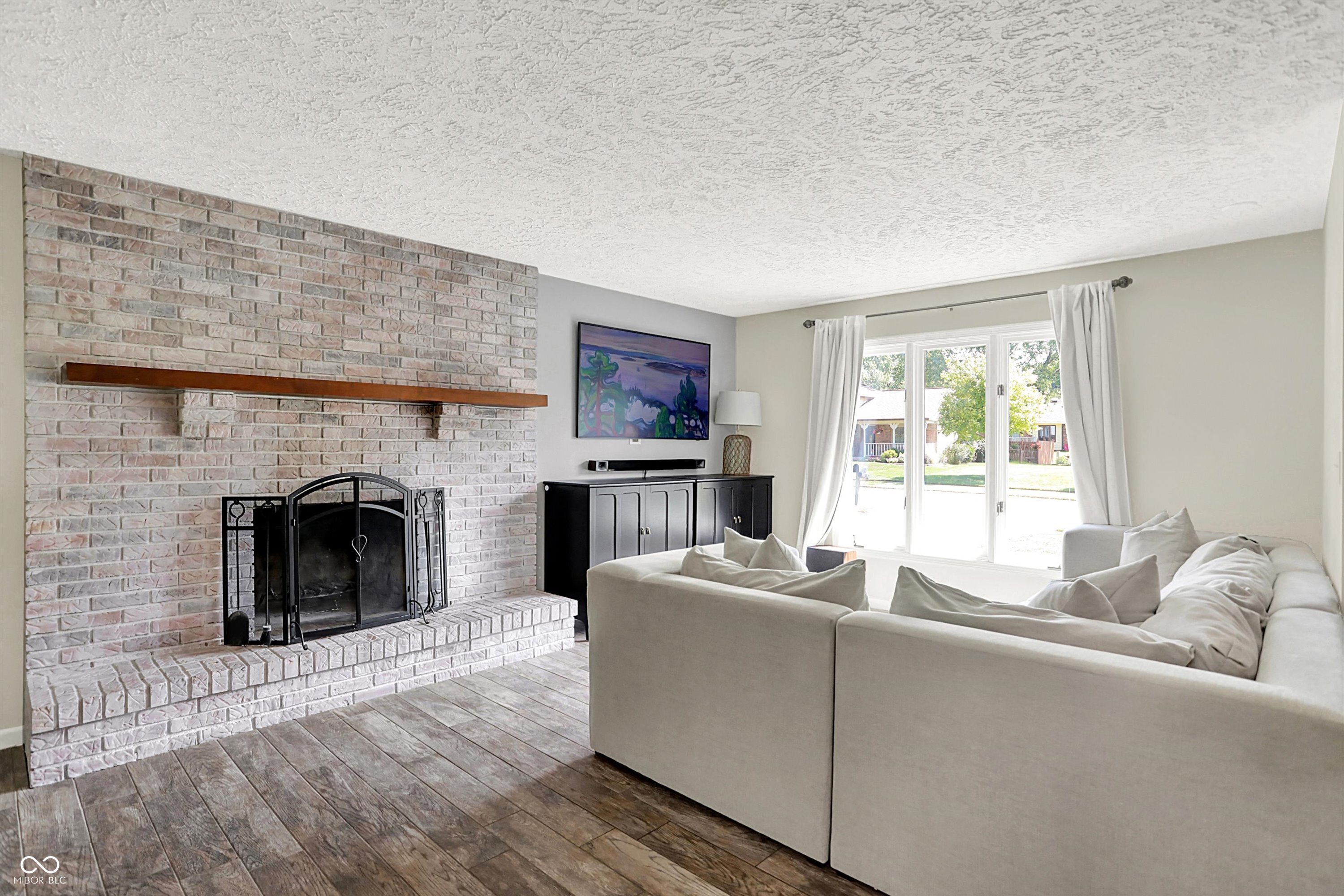 128 Dahlia Lane