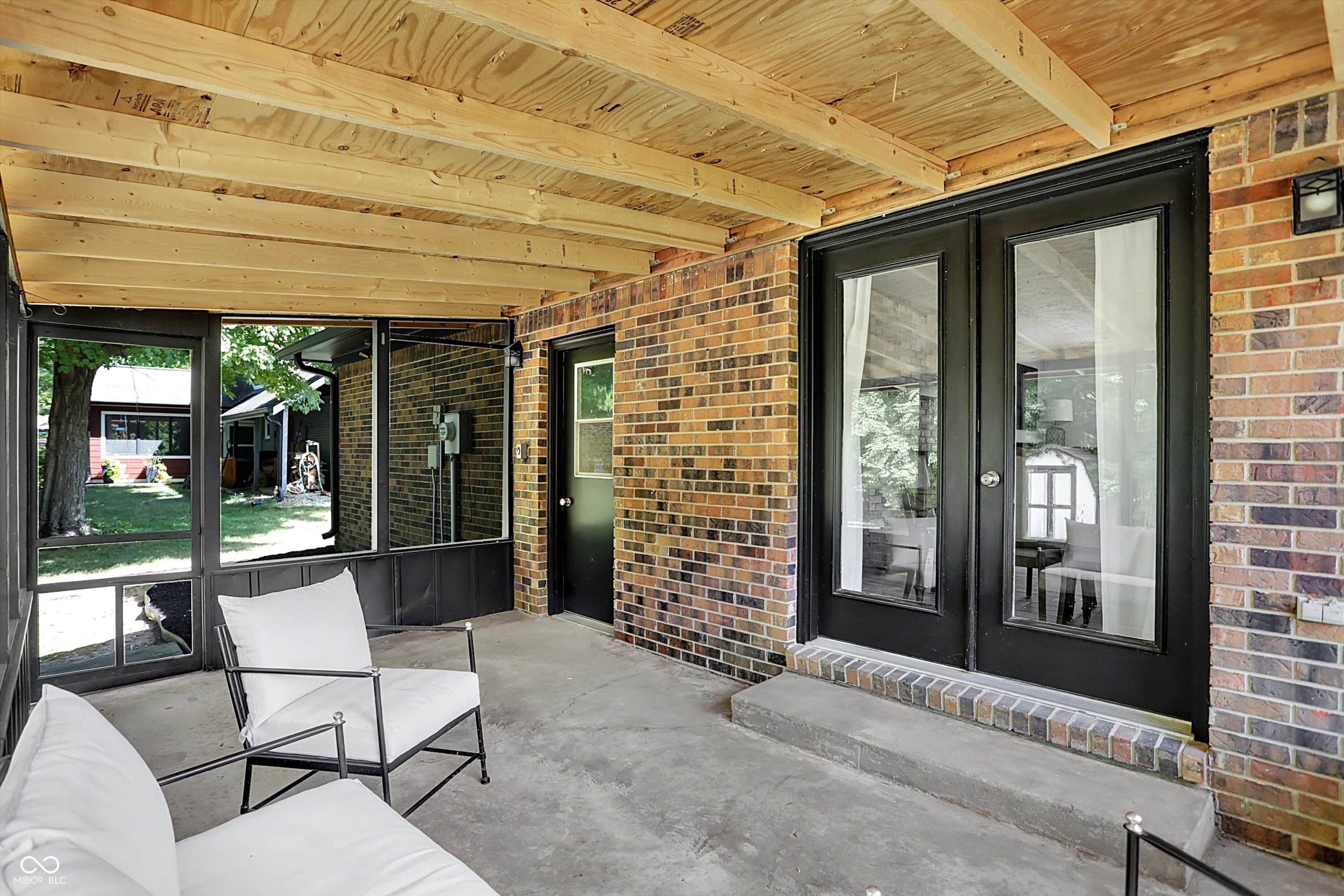 128 Dahlia Lane