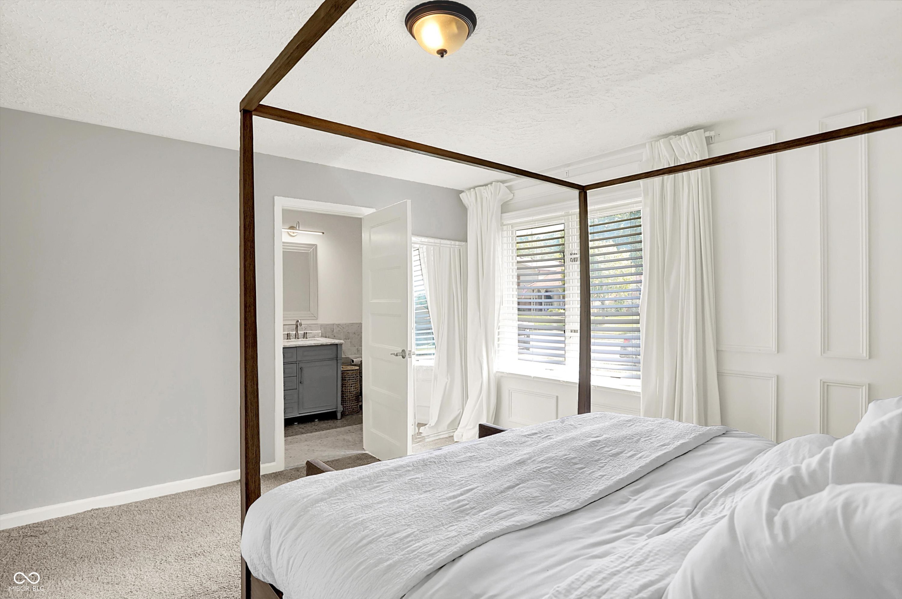 128 Dahlia Lane