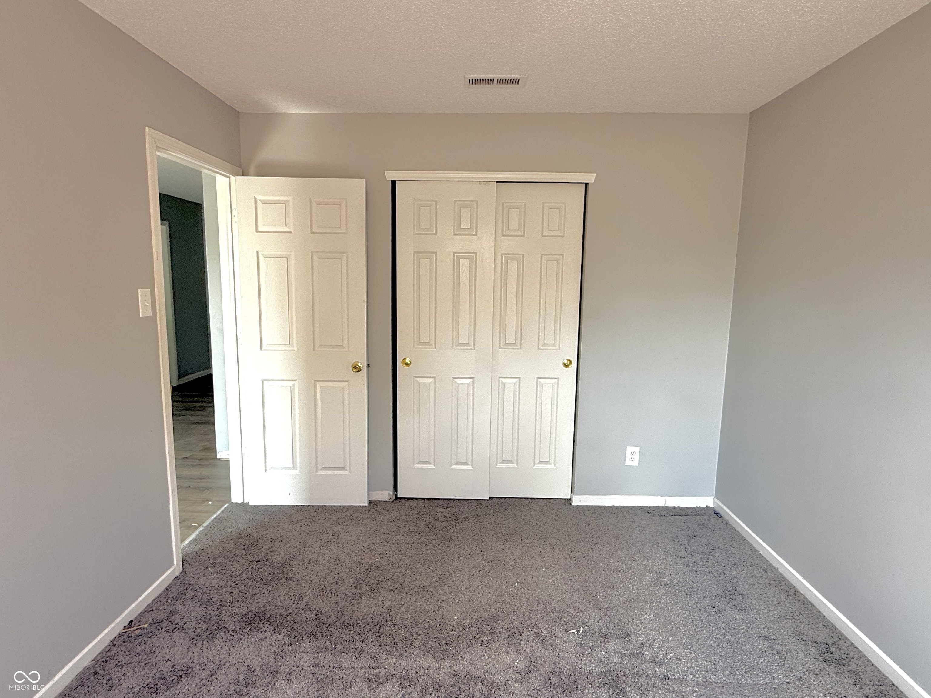 9203 Bainbridge Drive