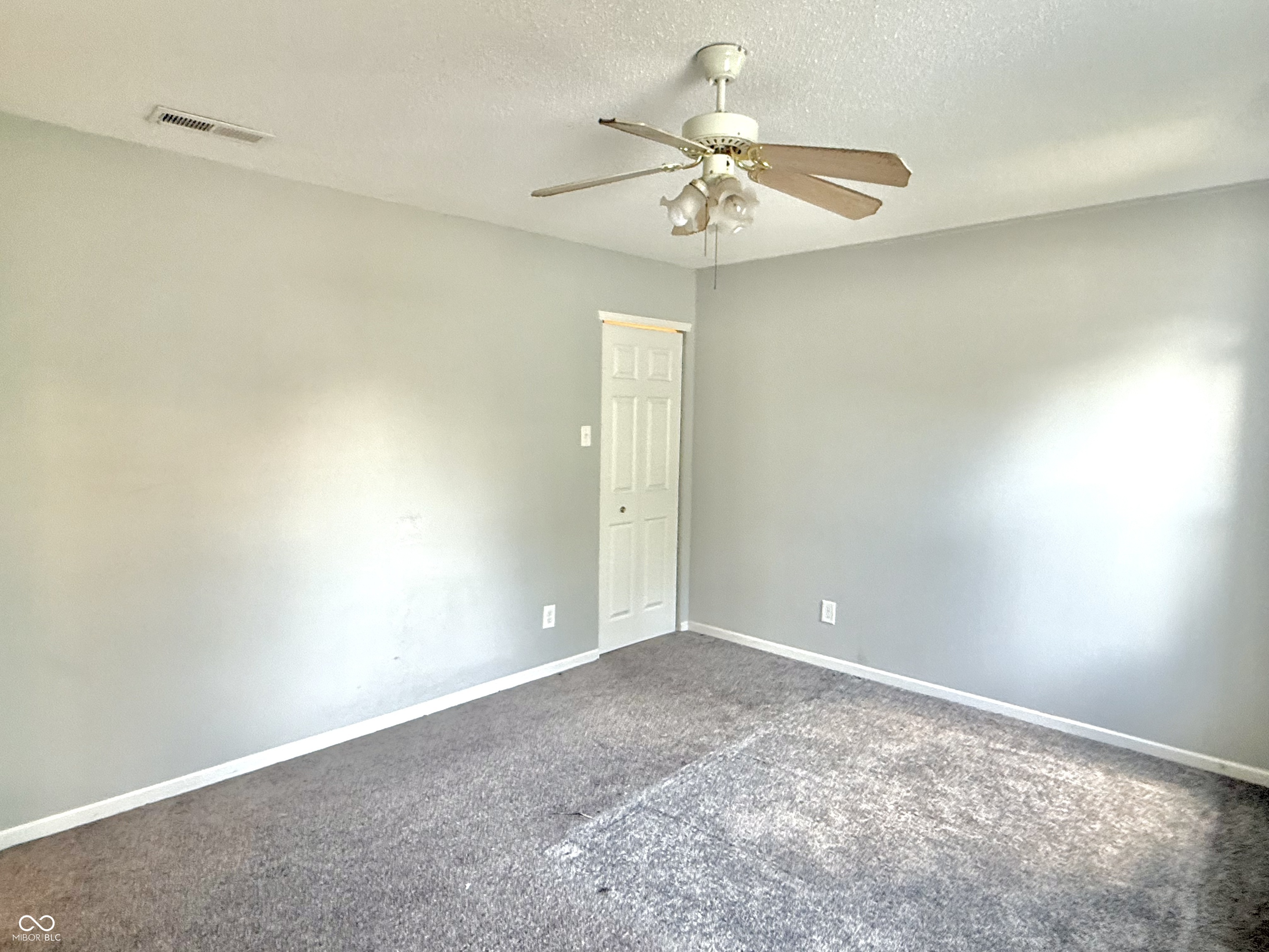 9203 Bainbridge Drive