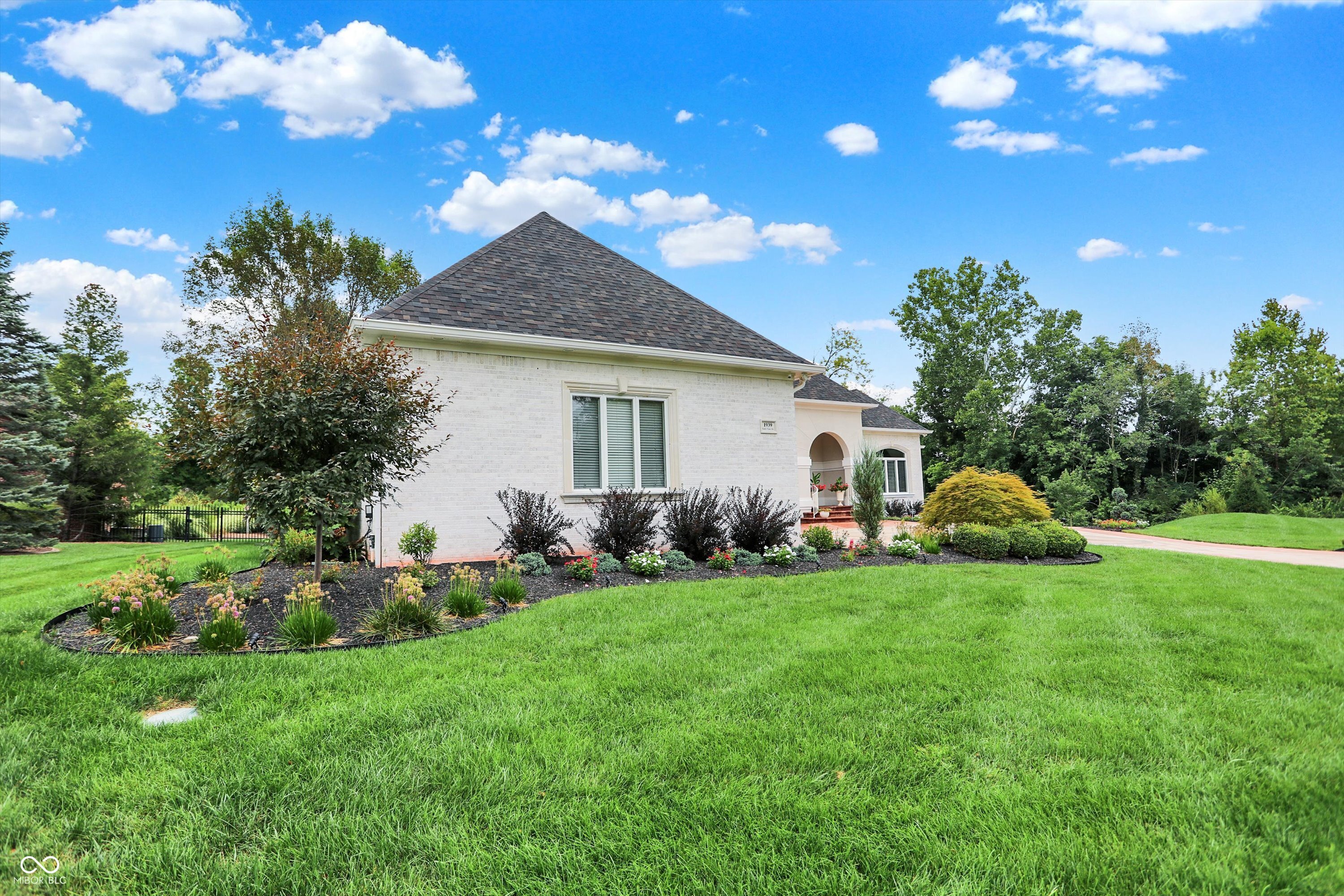 1939 Eagle Trace Drive