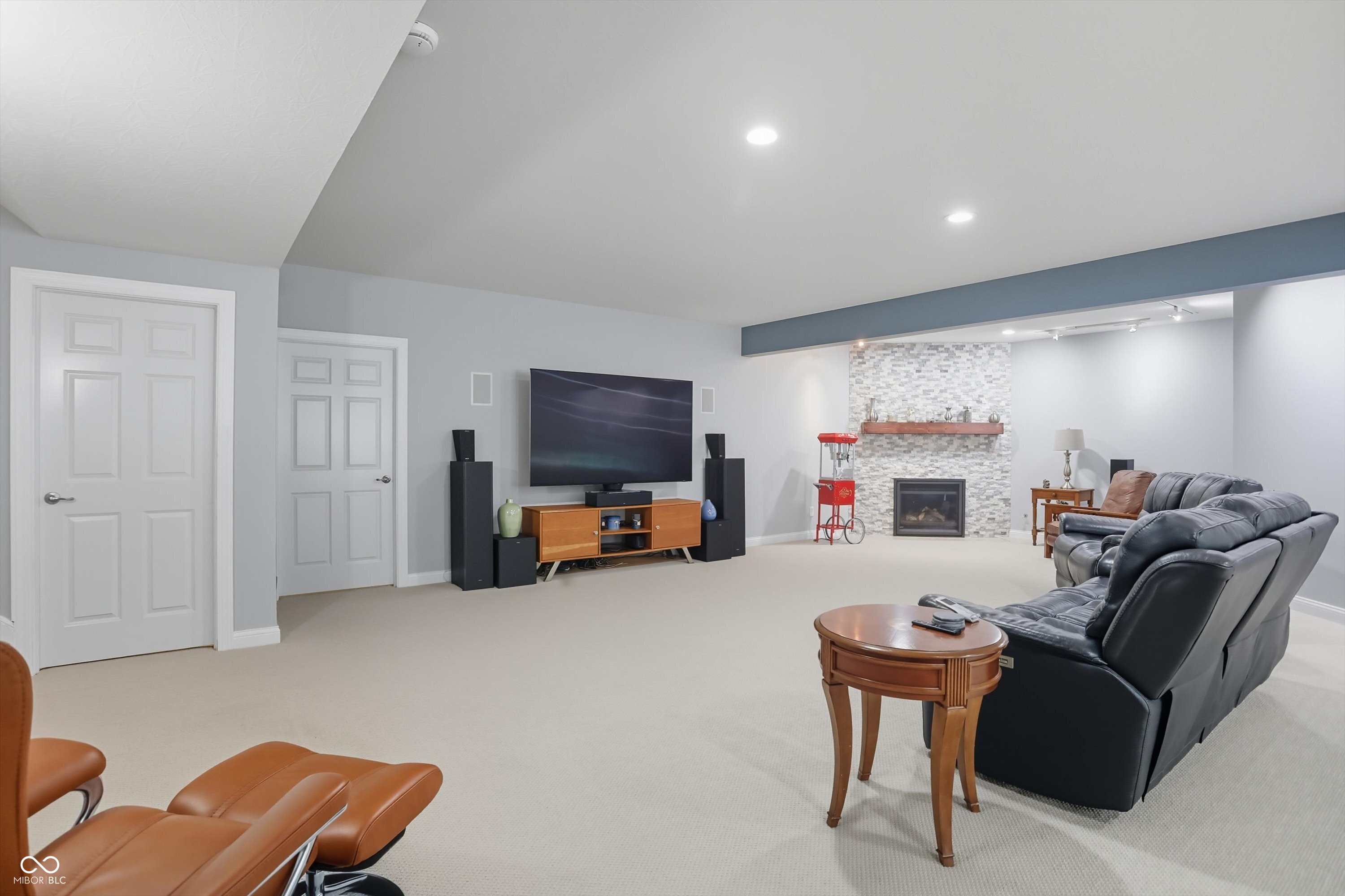 1939 Eagle Trace Drive