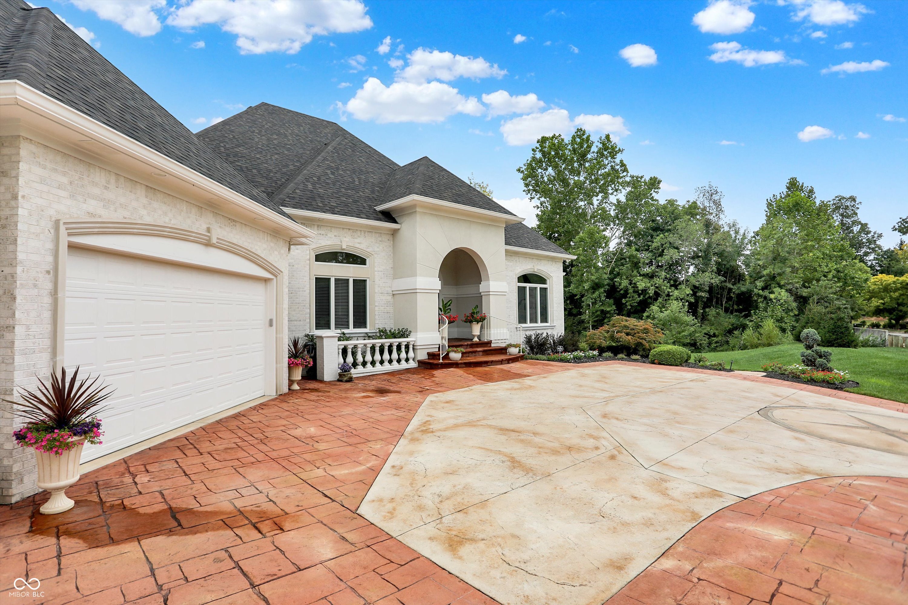 1939 Eagle Trace Drive