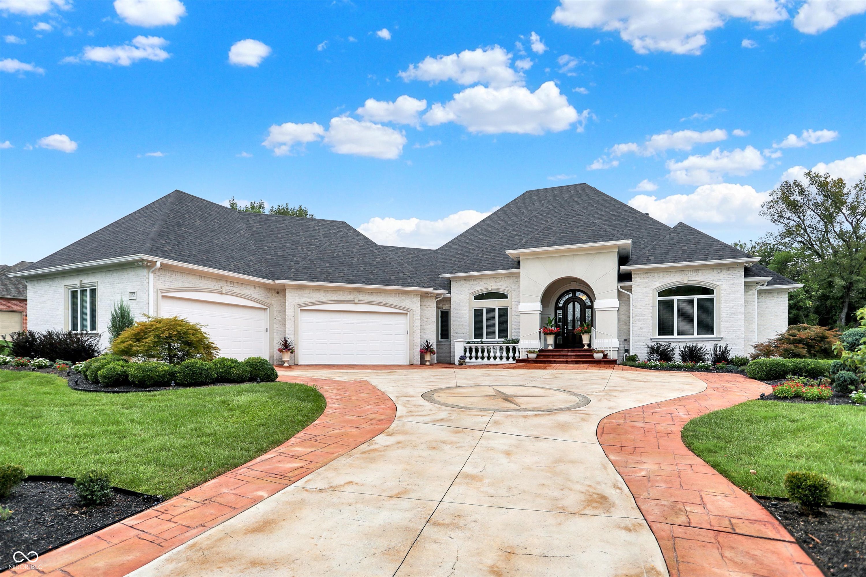 1939 Eagle Trace Drive