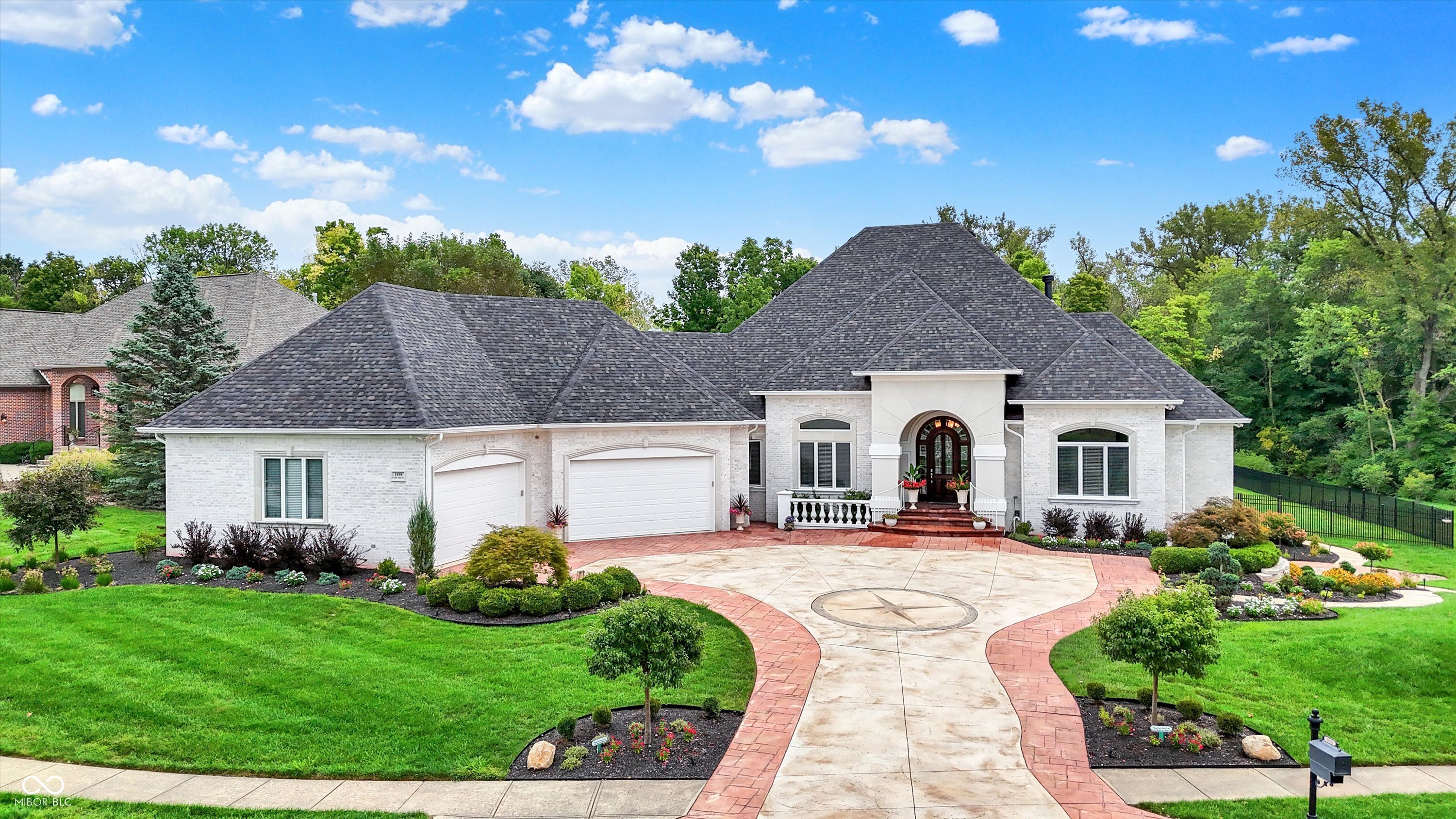 1939 Eagle Trace Drive
