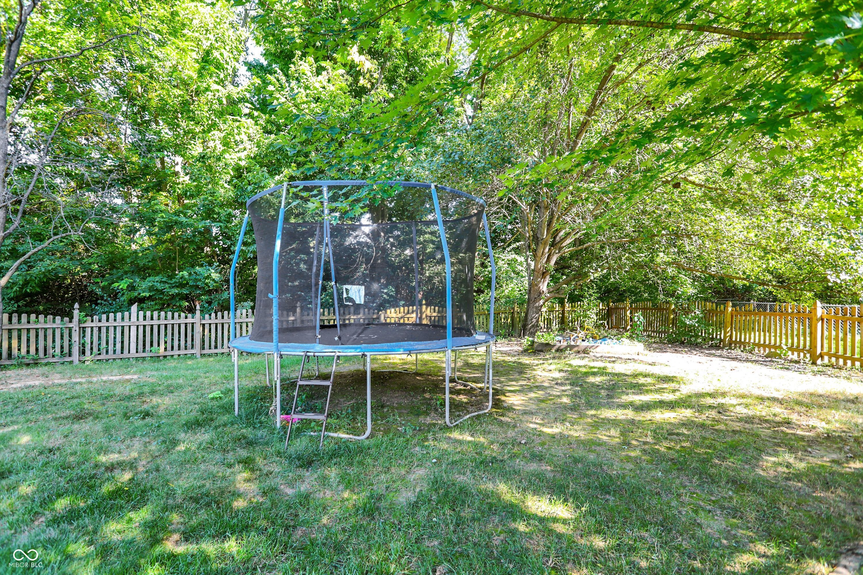 1703 S Crooked Lane