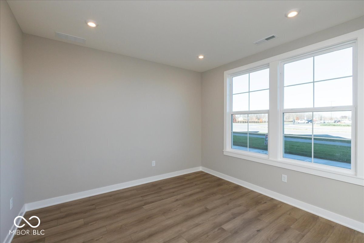 406 Elite Street