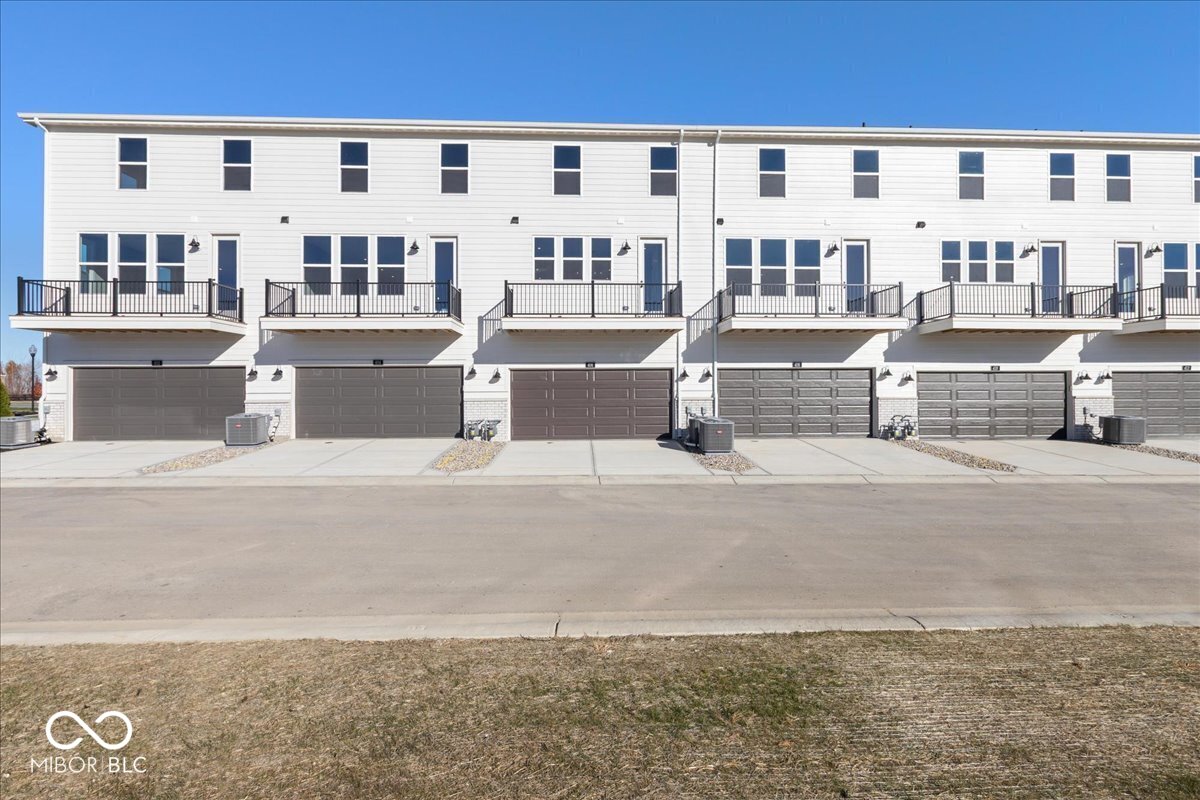 406 Elite Street