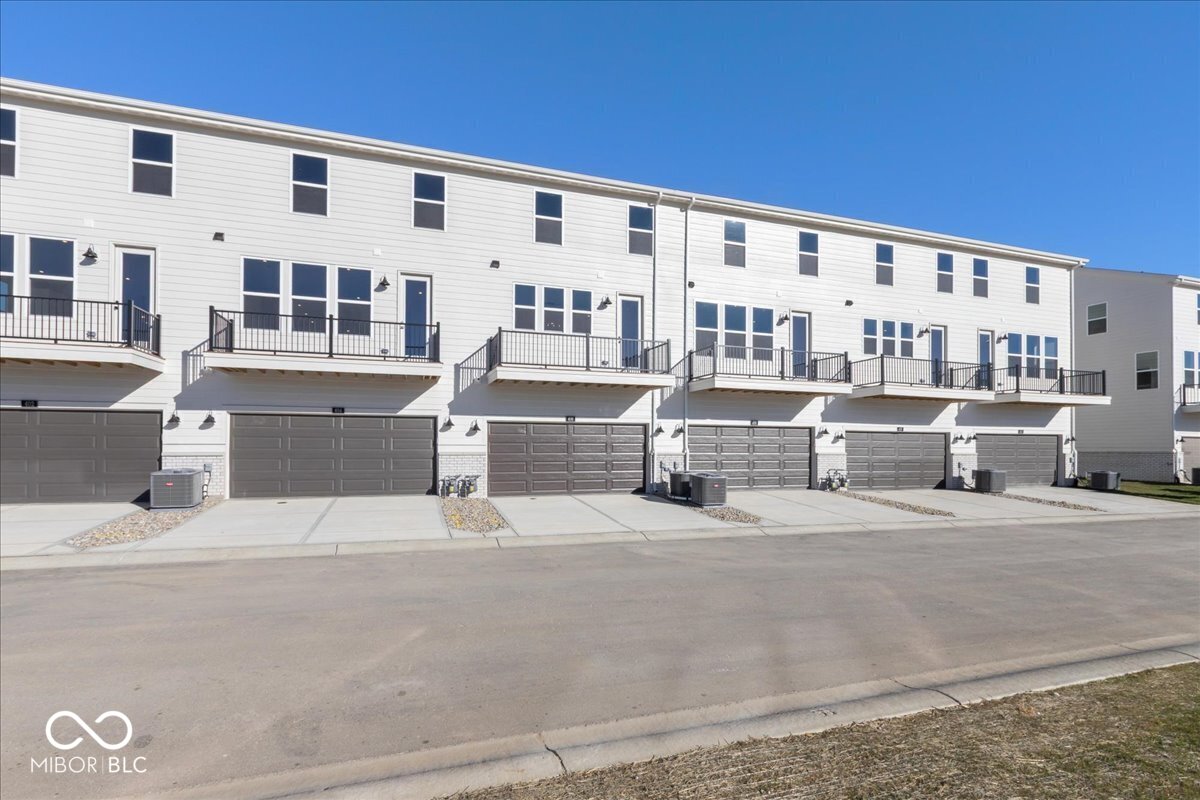 406 Elite Street