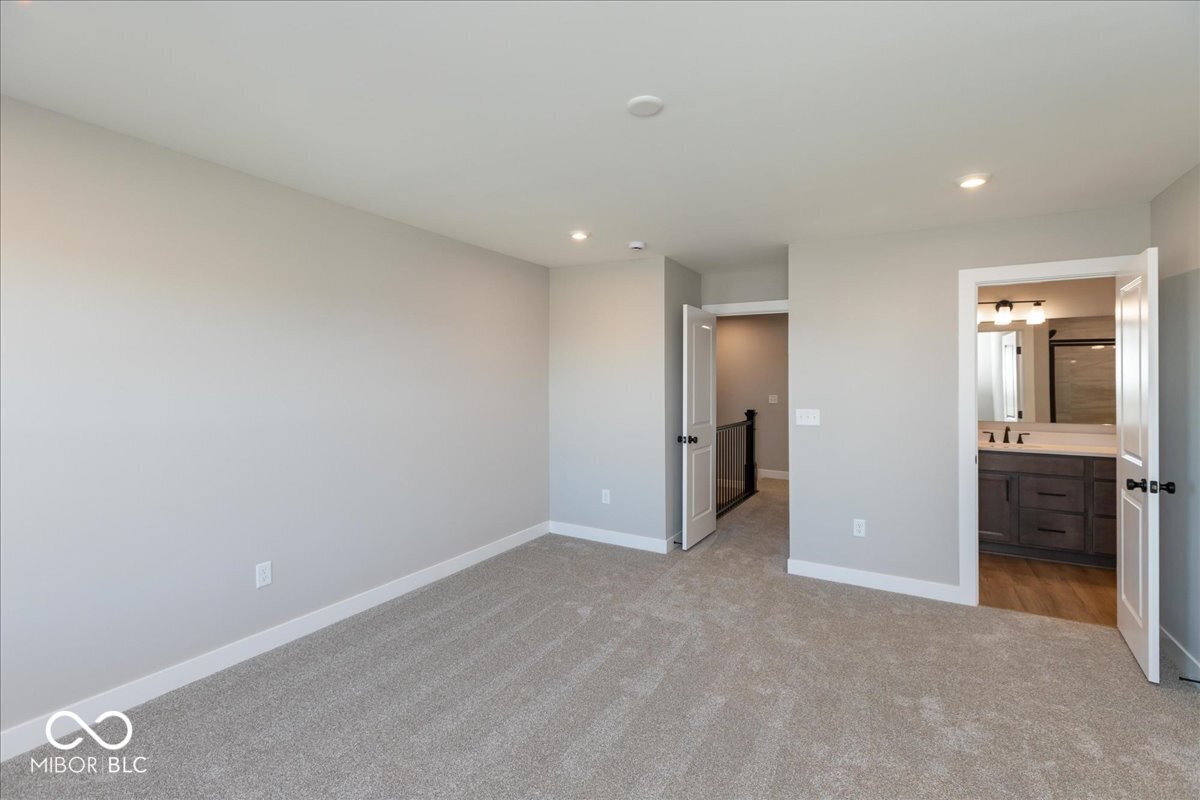 406 Elite Street