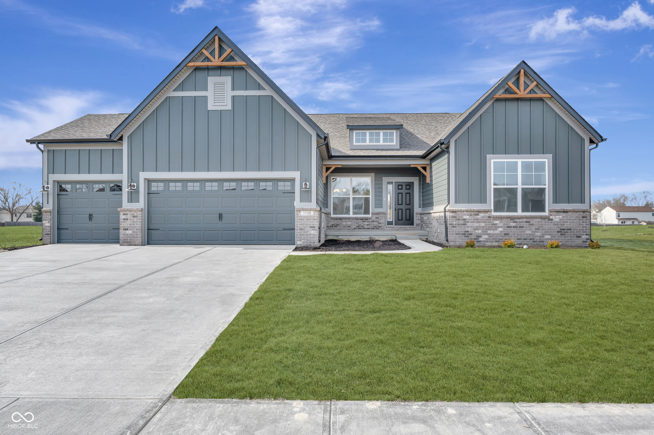 1100 Sweetland Lane