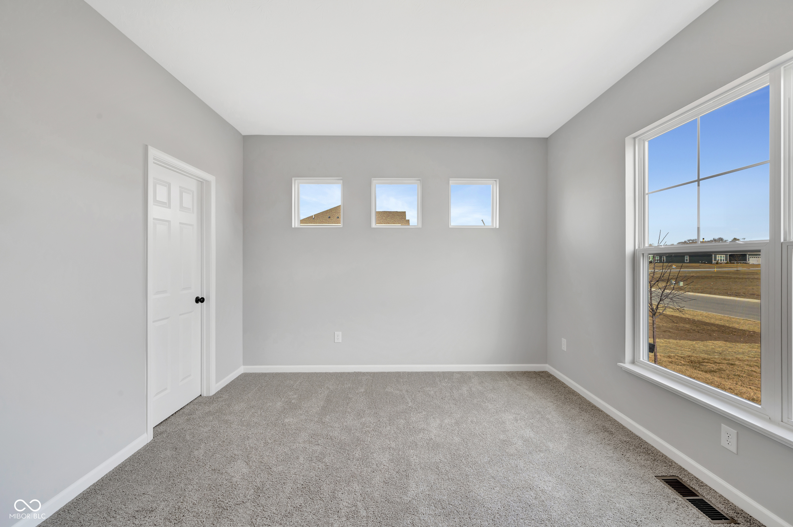 1100 Sweetland Lane