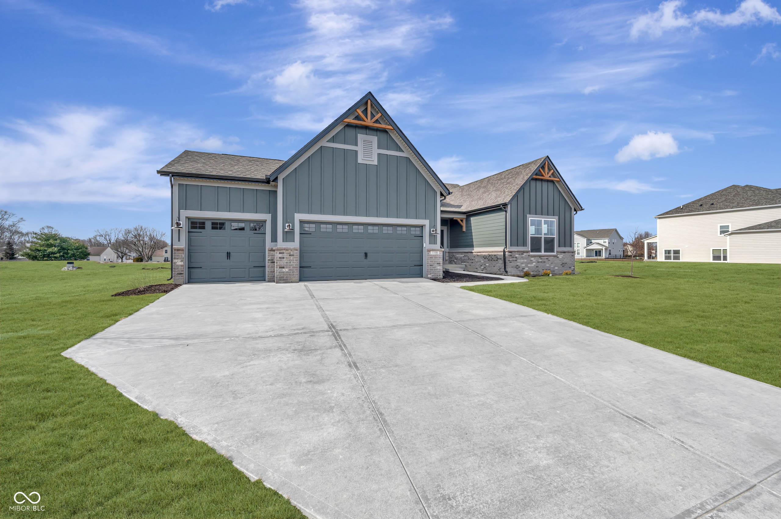 1100 Sweetland Lane