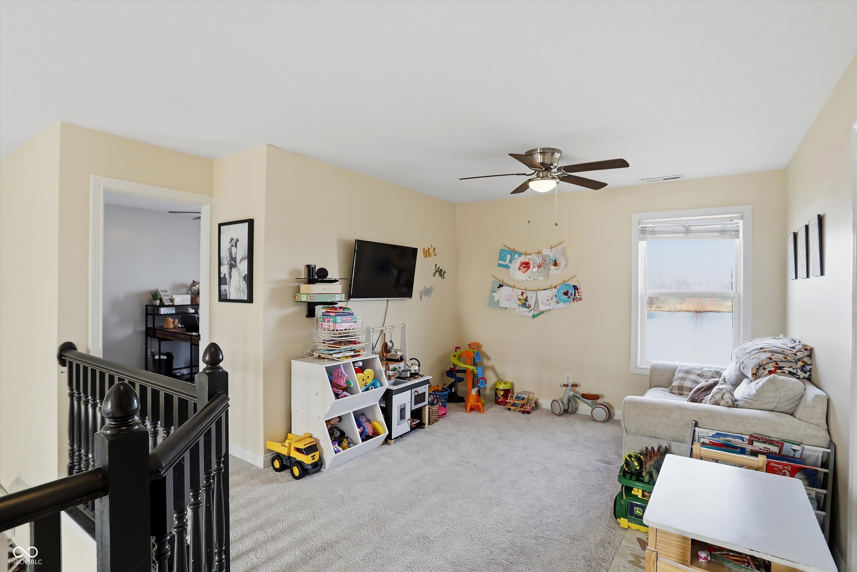 990 Youngs Creek Drive