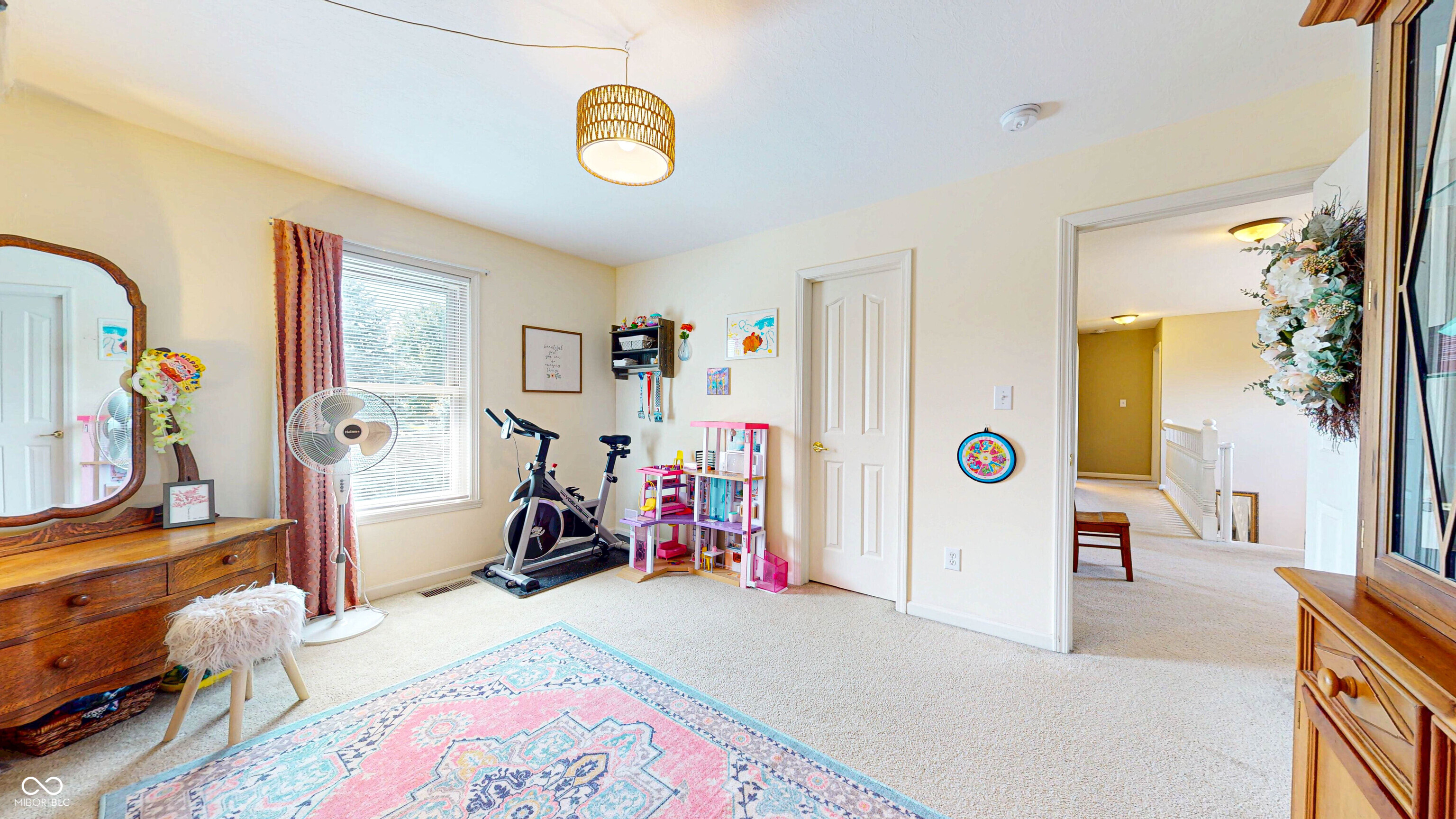 1176 Newark Court