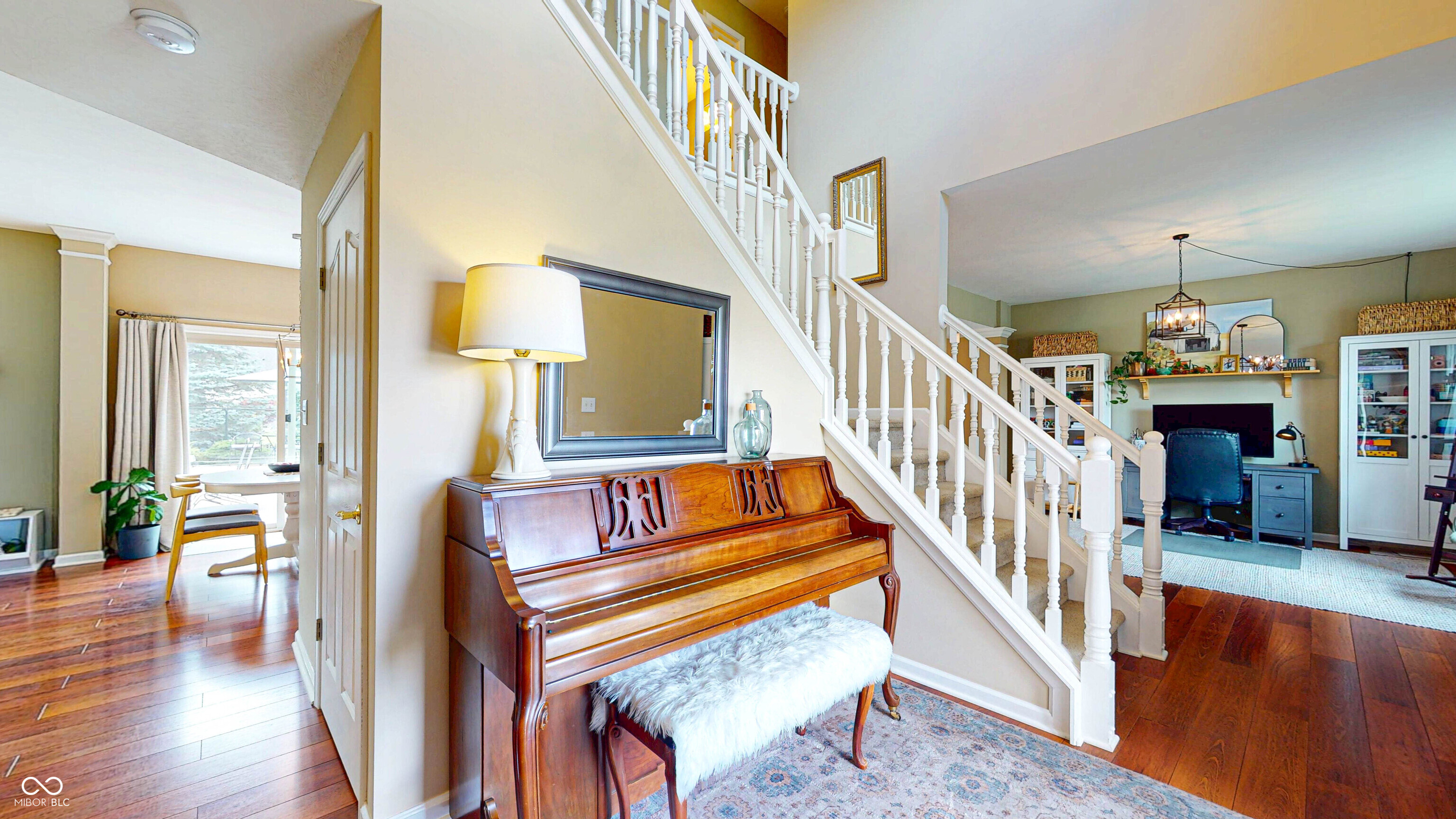 1176 Newark Court