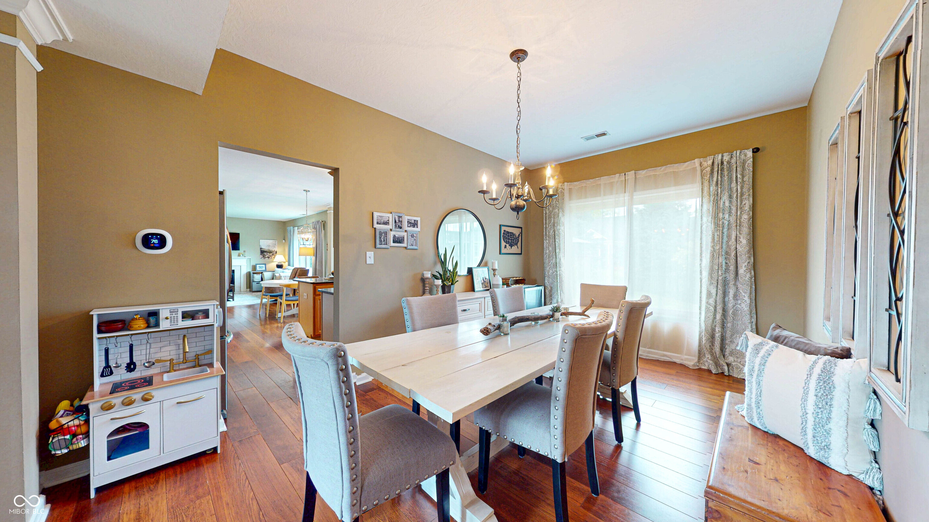 1176 Newark Court