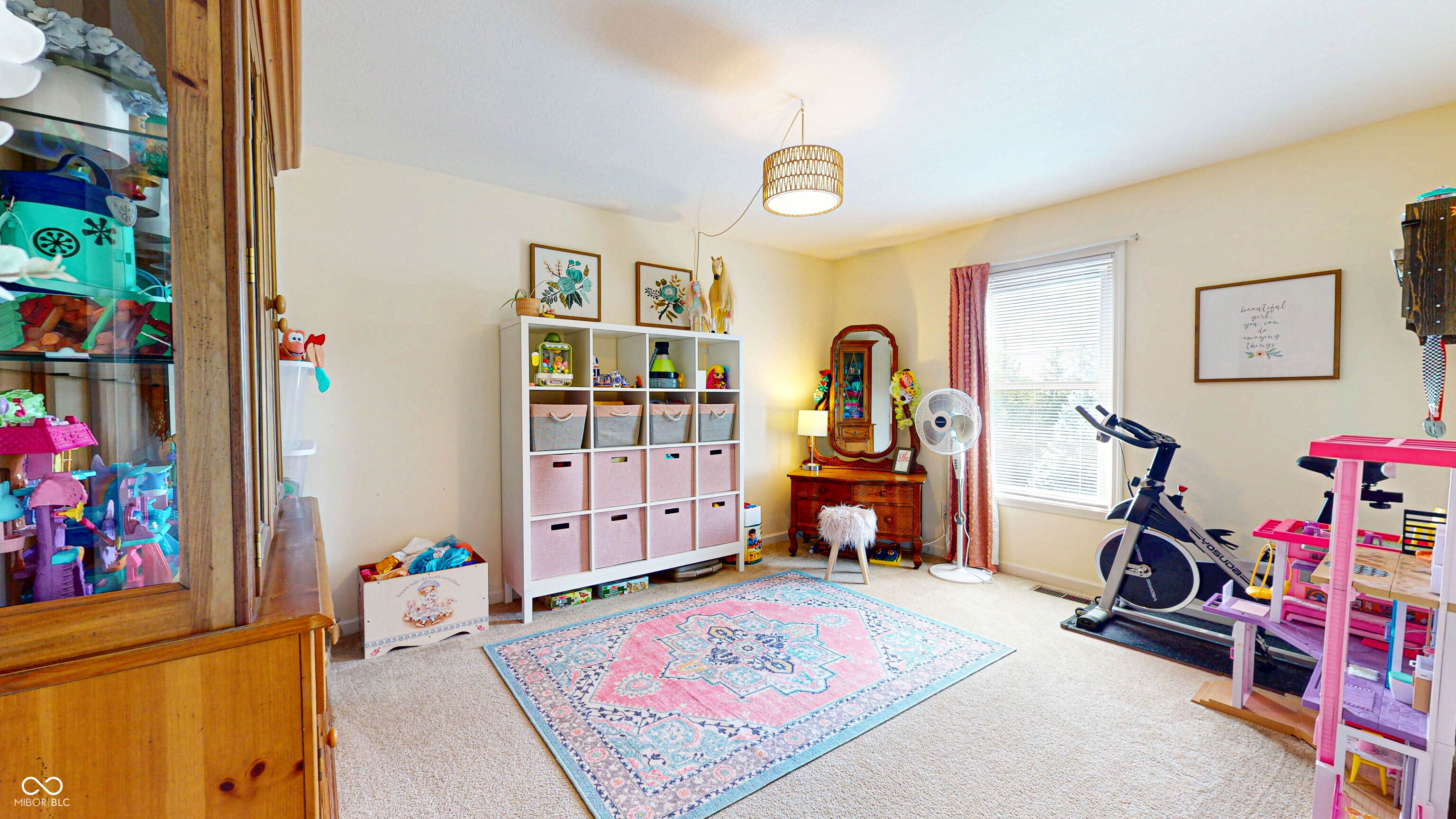 1176 Newark Court