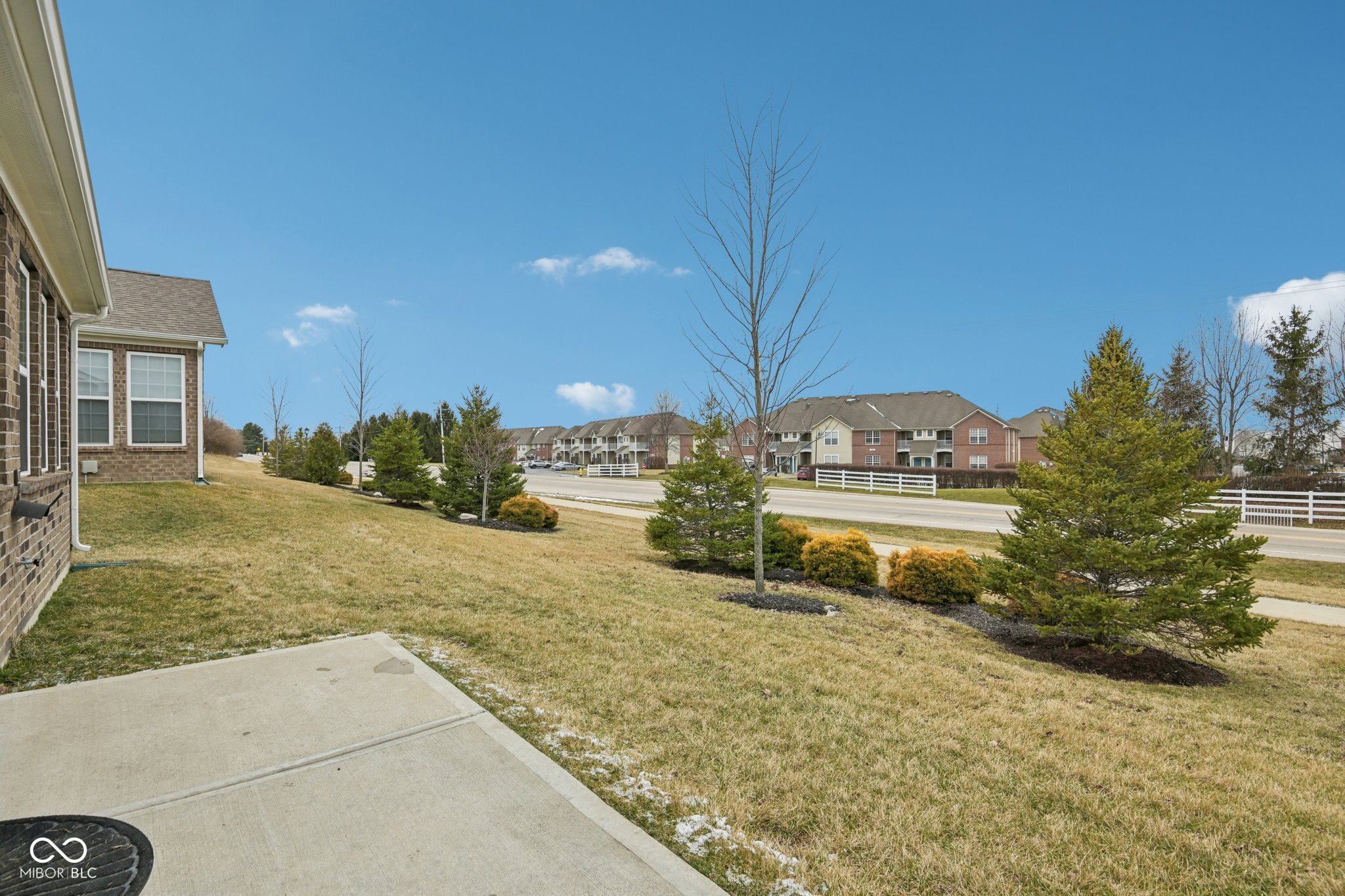 186 McRae Way