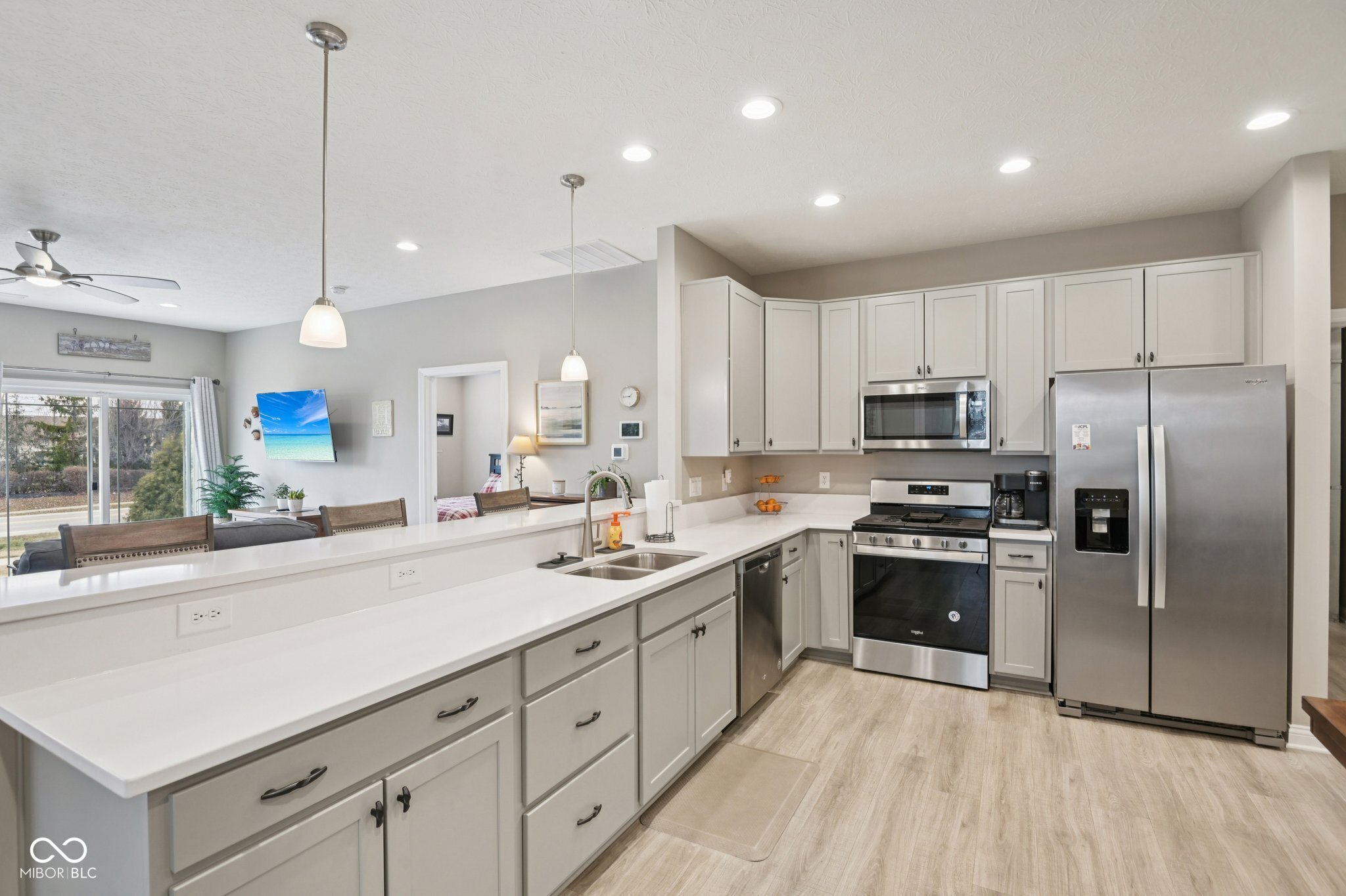 186 McRae Way