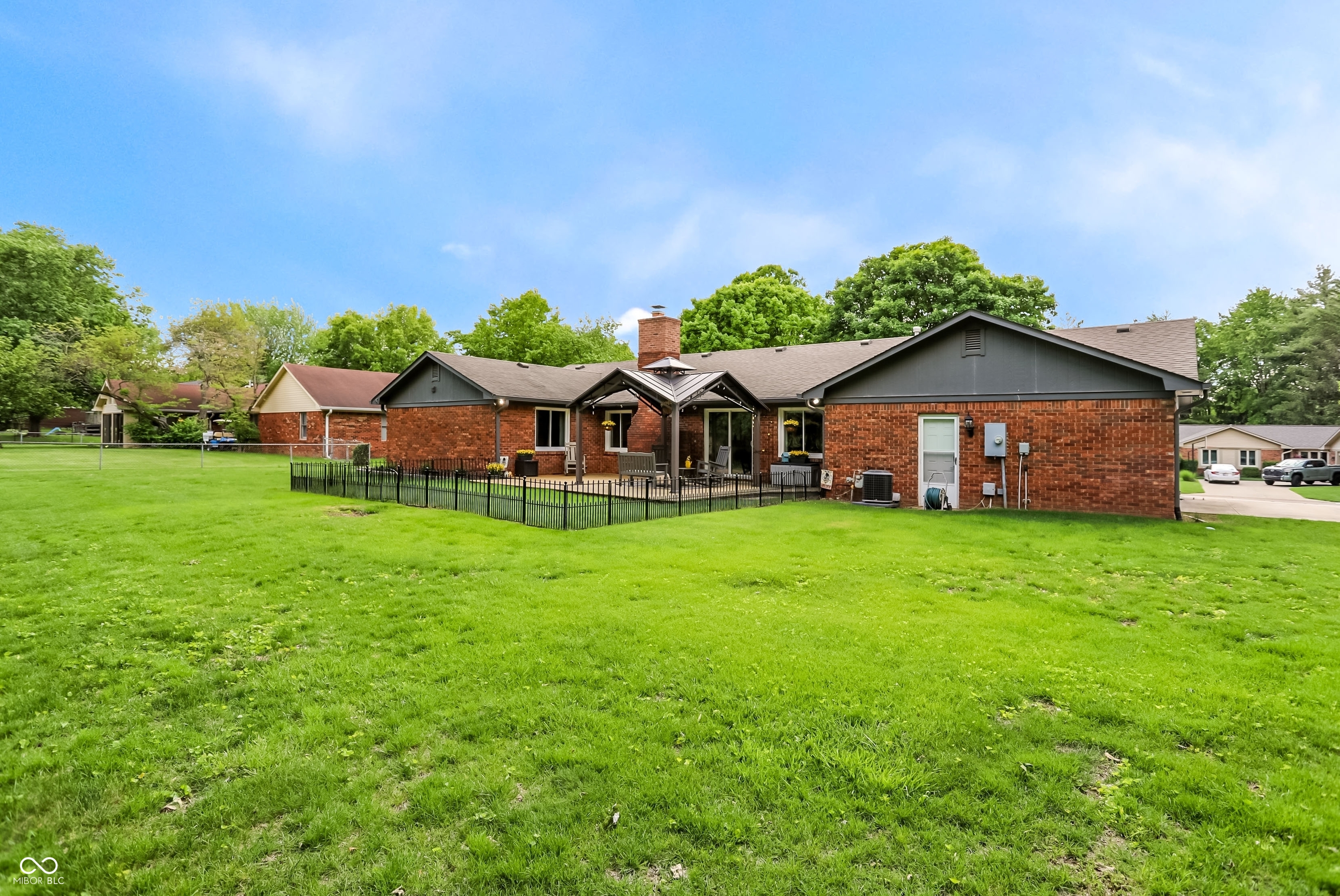 549 Macy Way