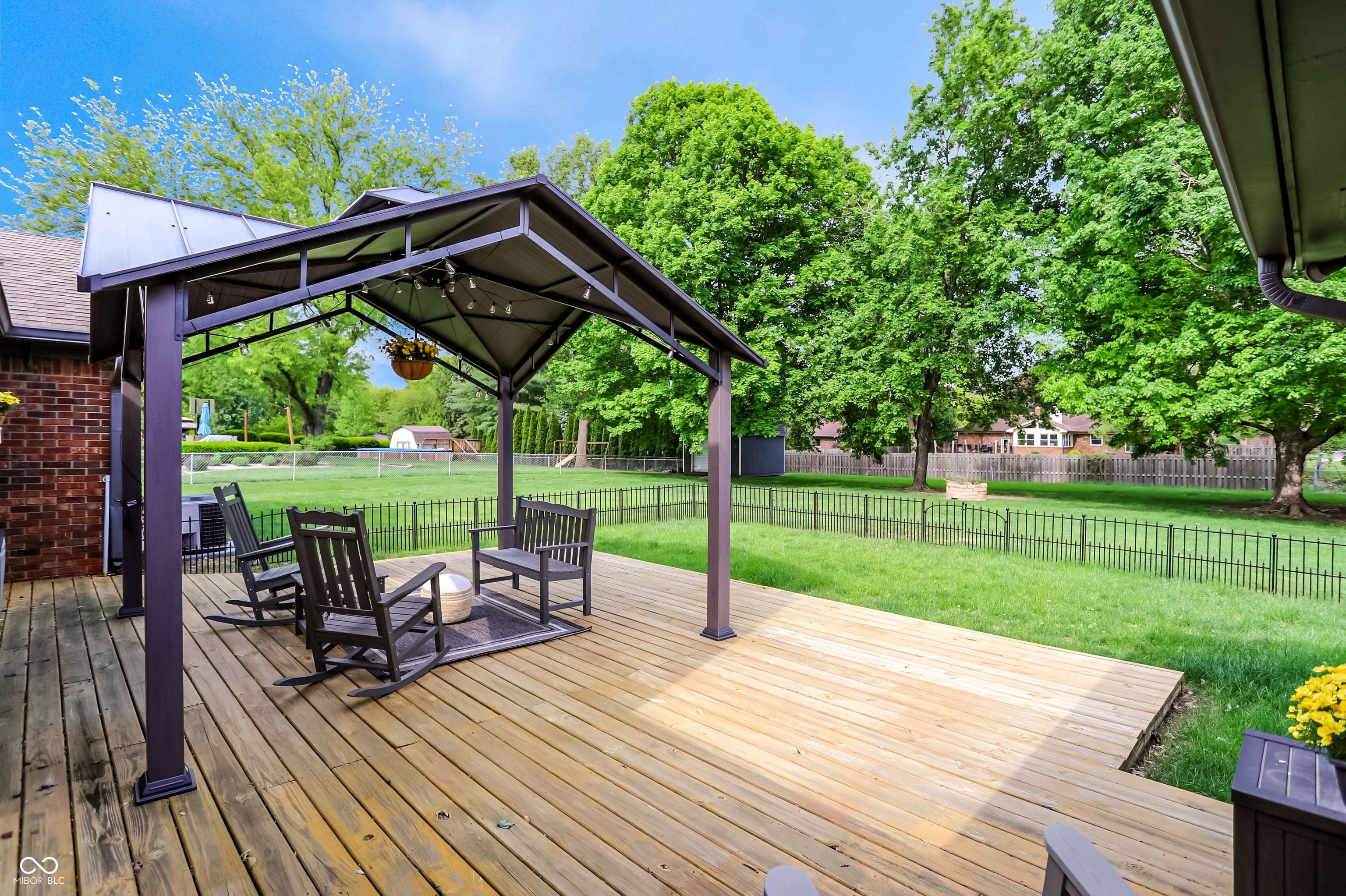 549 Macy Way