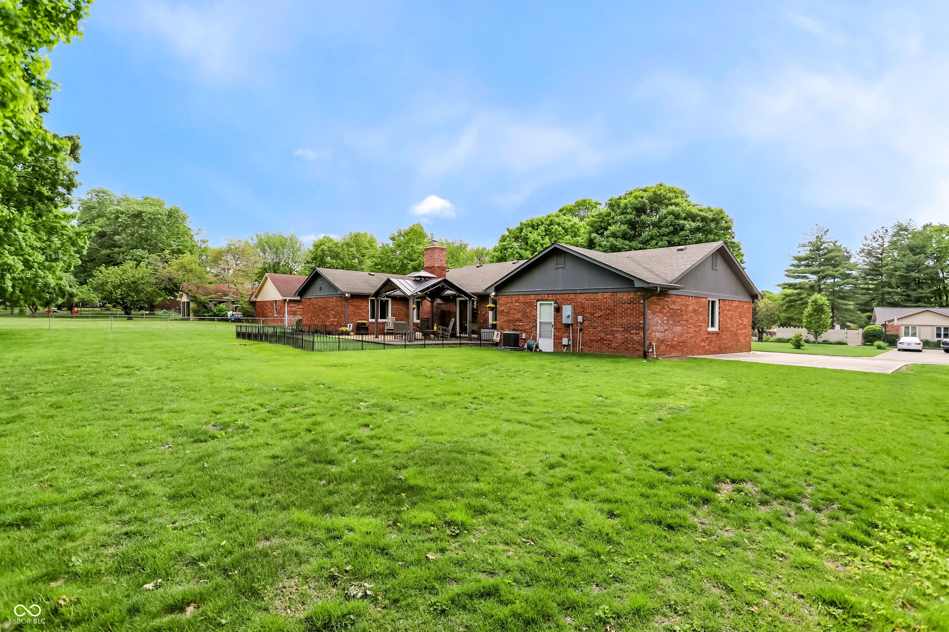 549 Macy Way