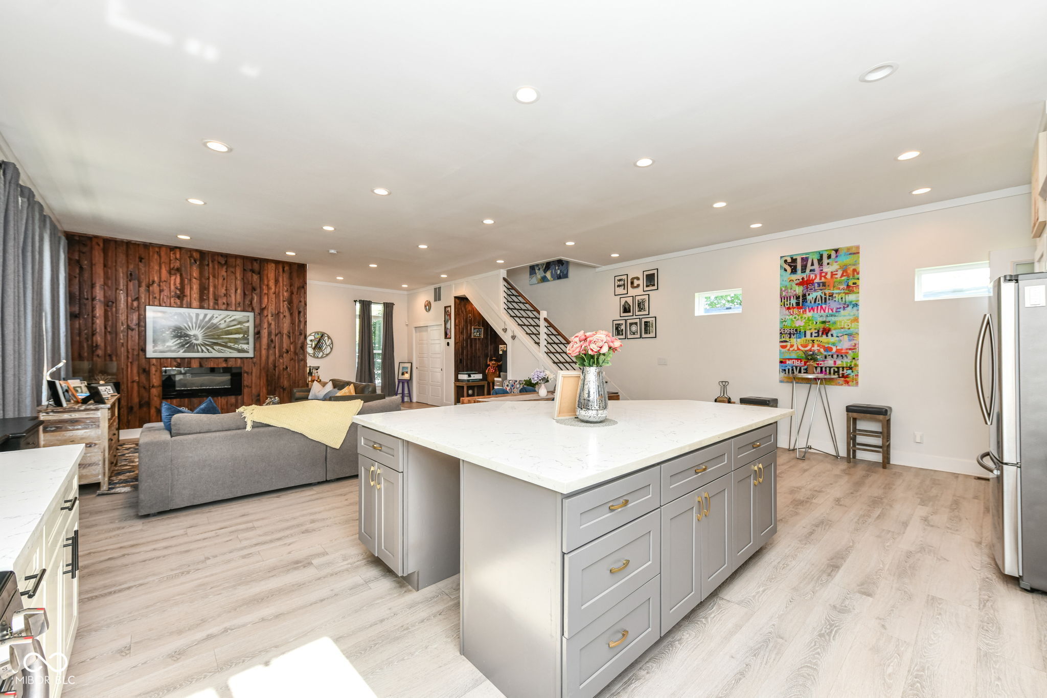 274 N Reisner Street