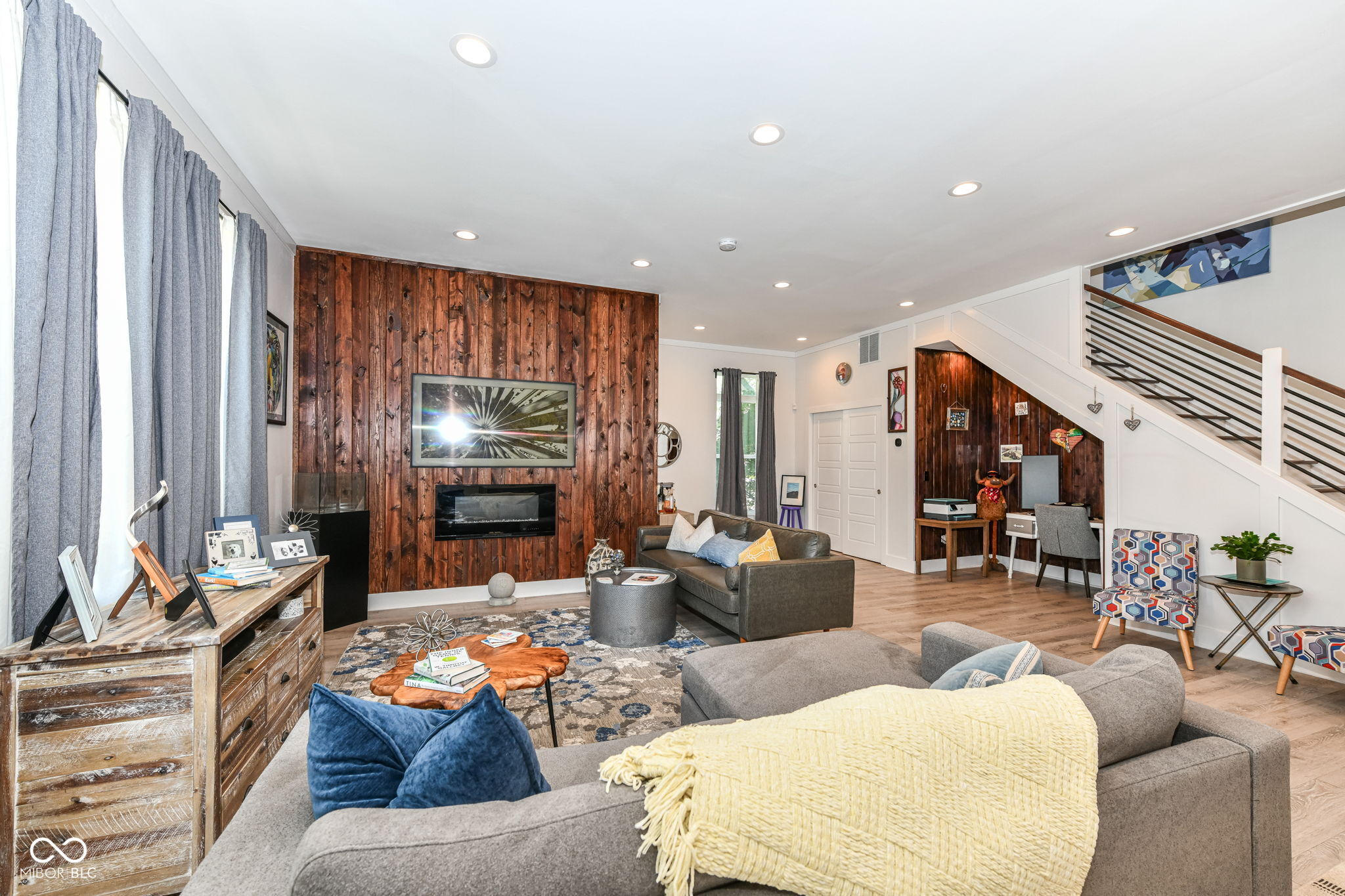 274 N Reisner Street