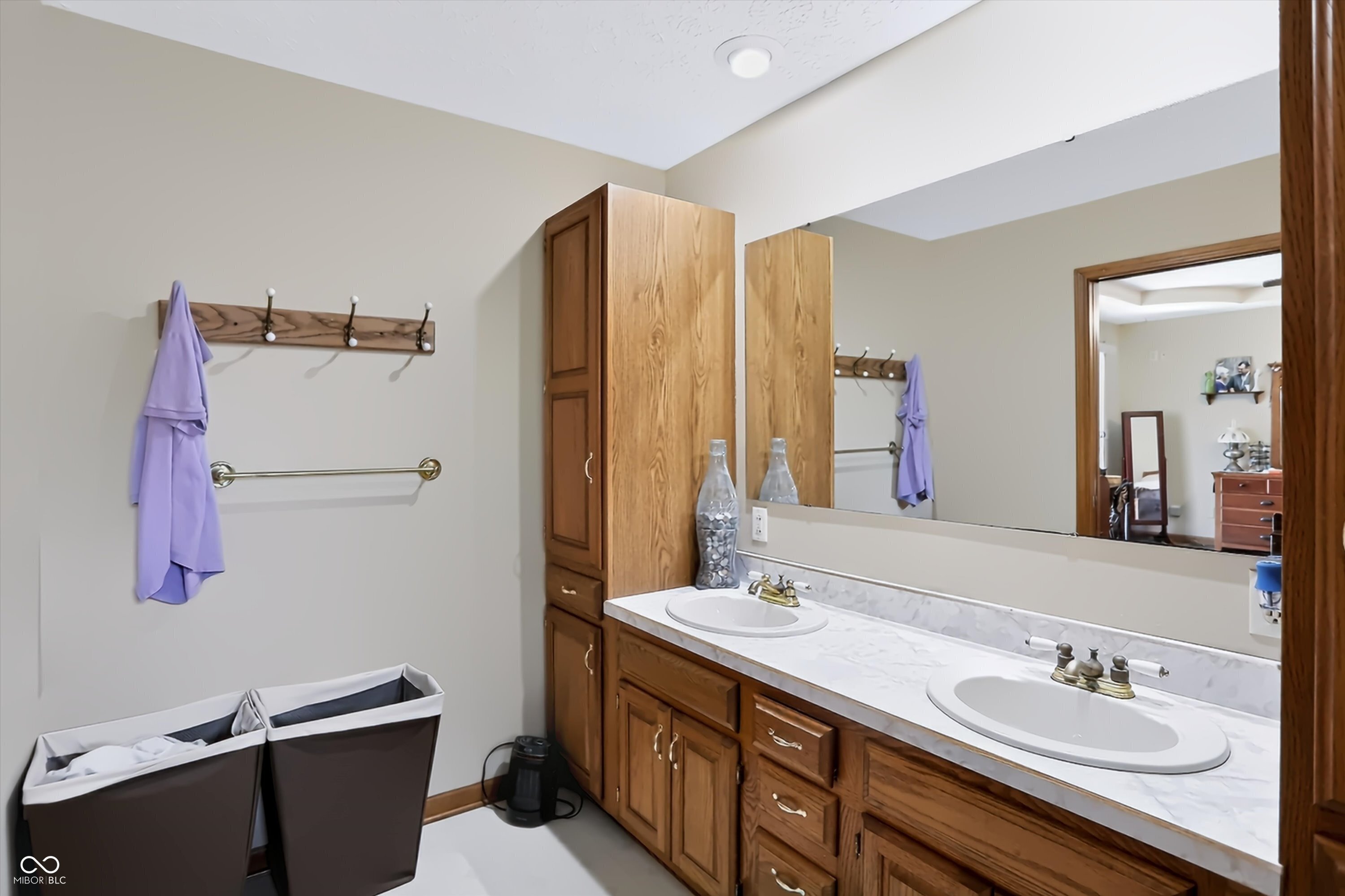 8044 S County Road 0