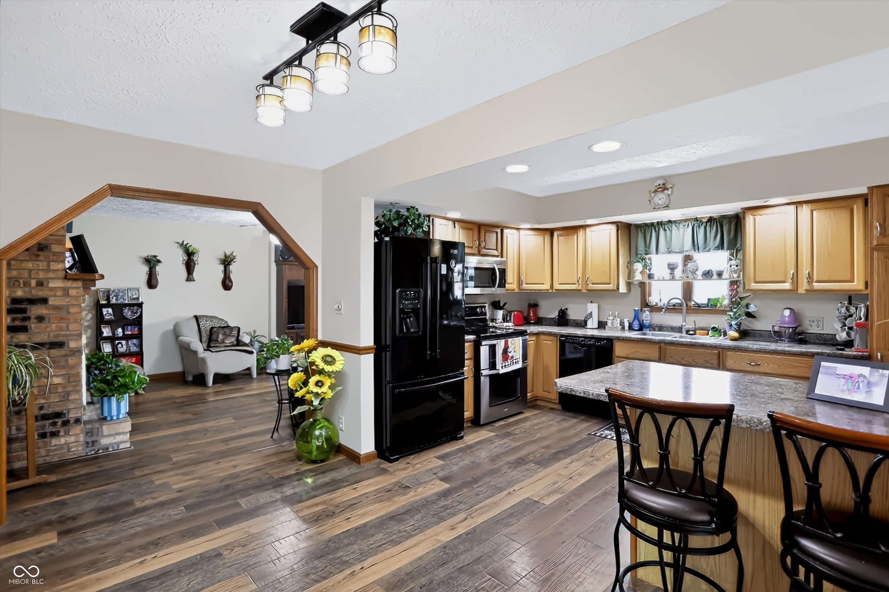 8044 S County Road 0