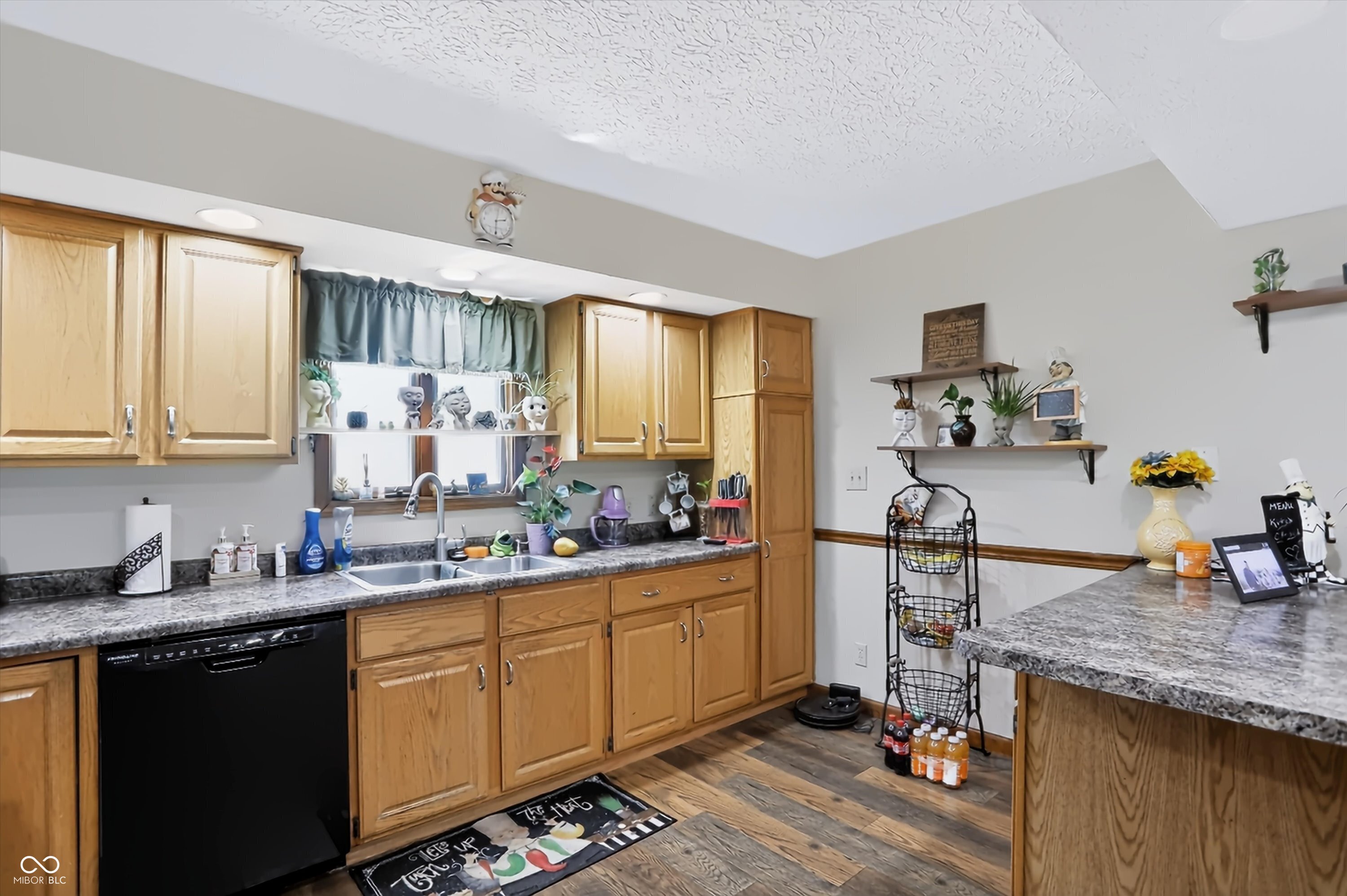 8044 S County Road 0