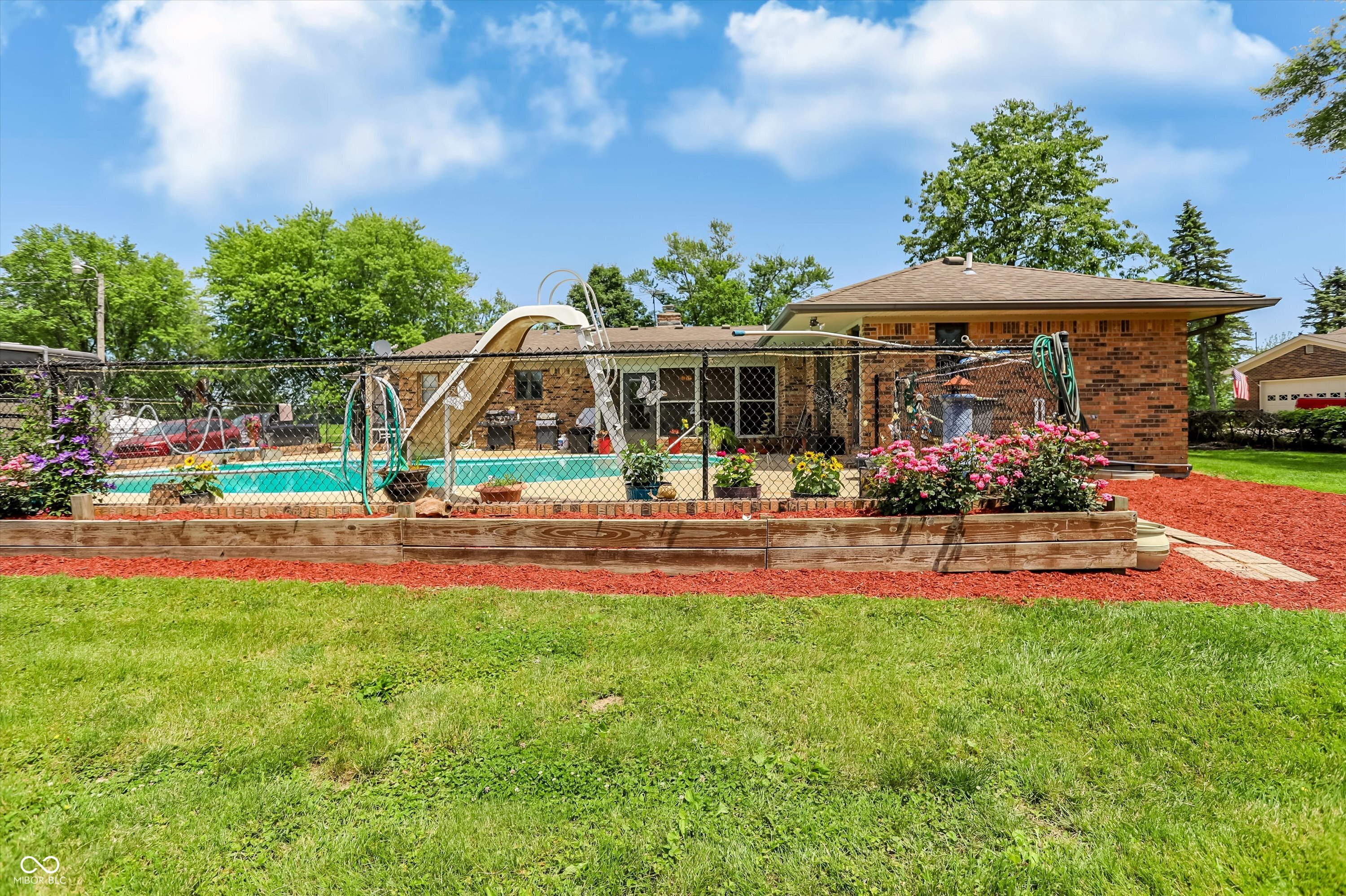 8044 S County Road 0