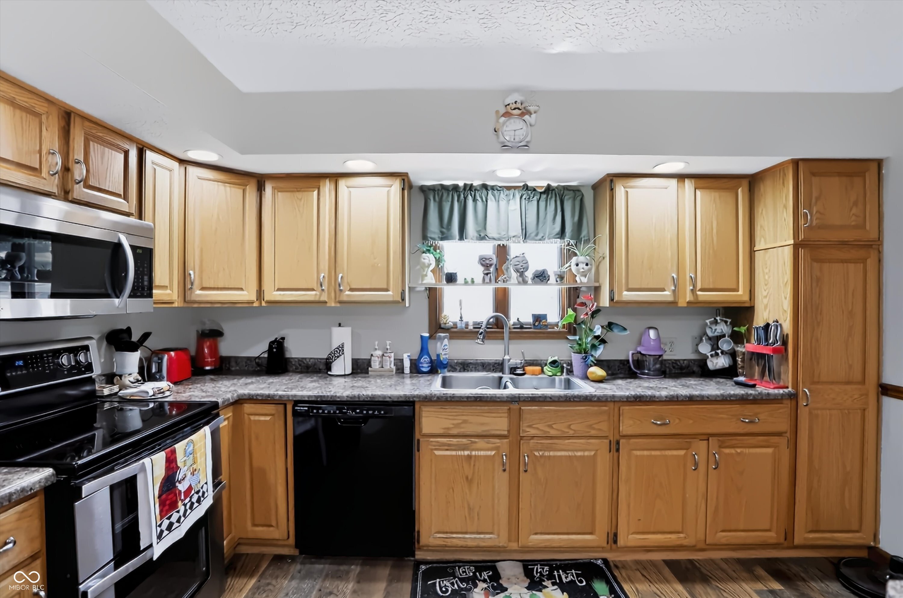 8044 S County Road 0