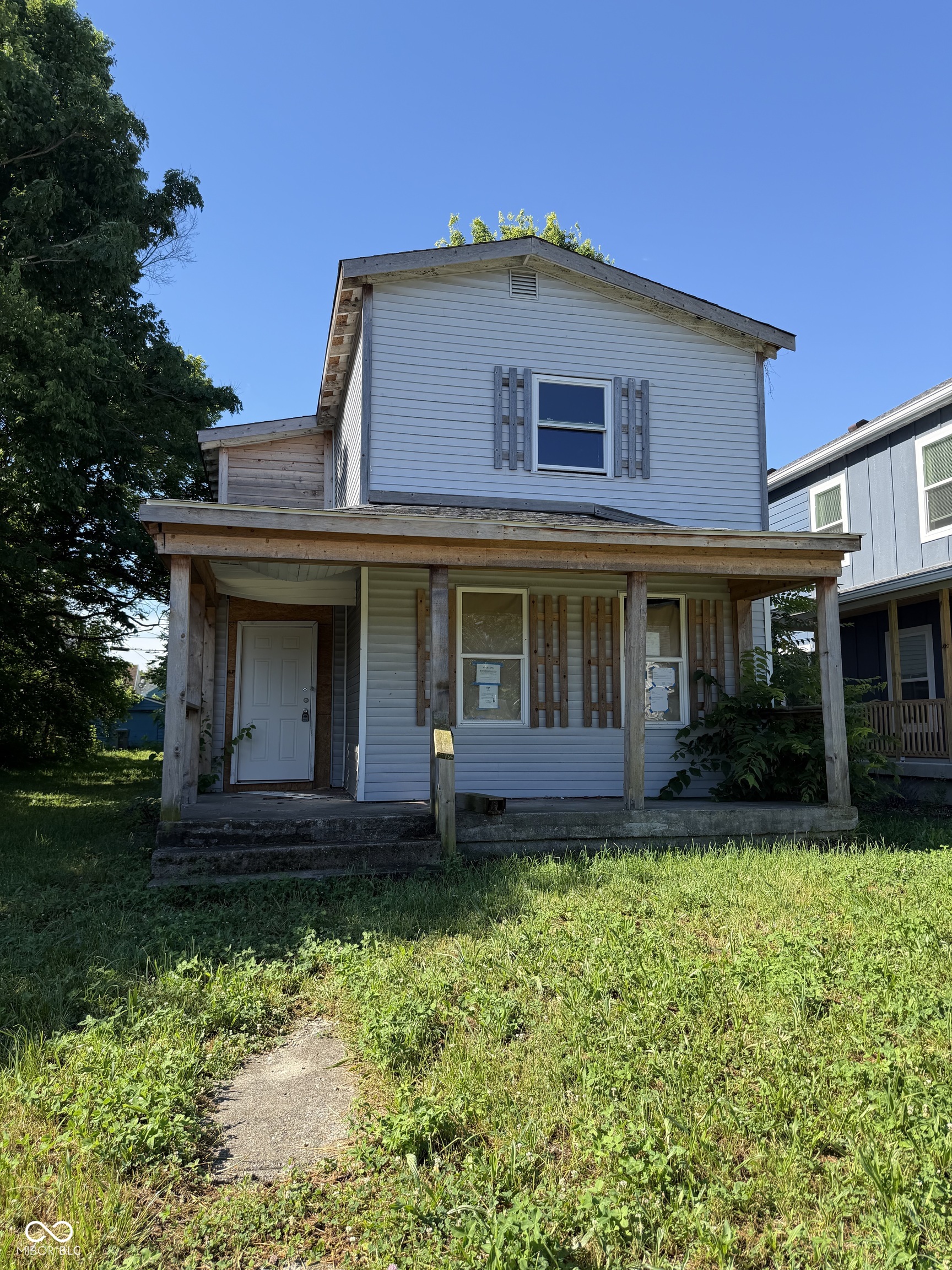 815 W 28th