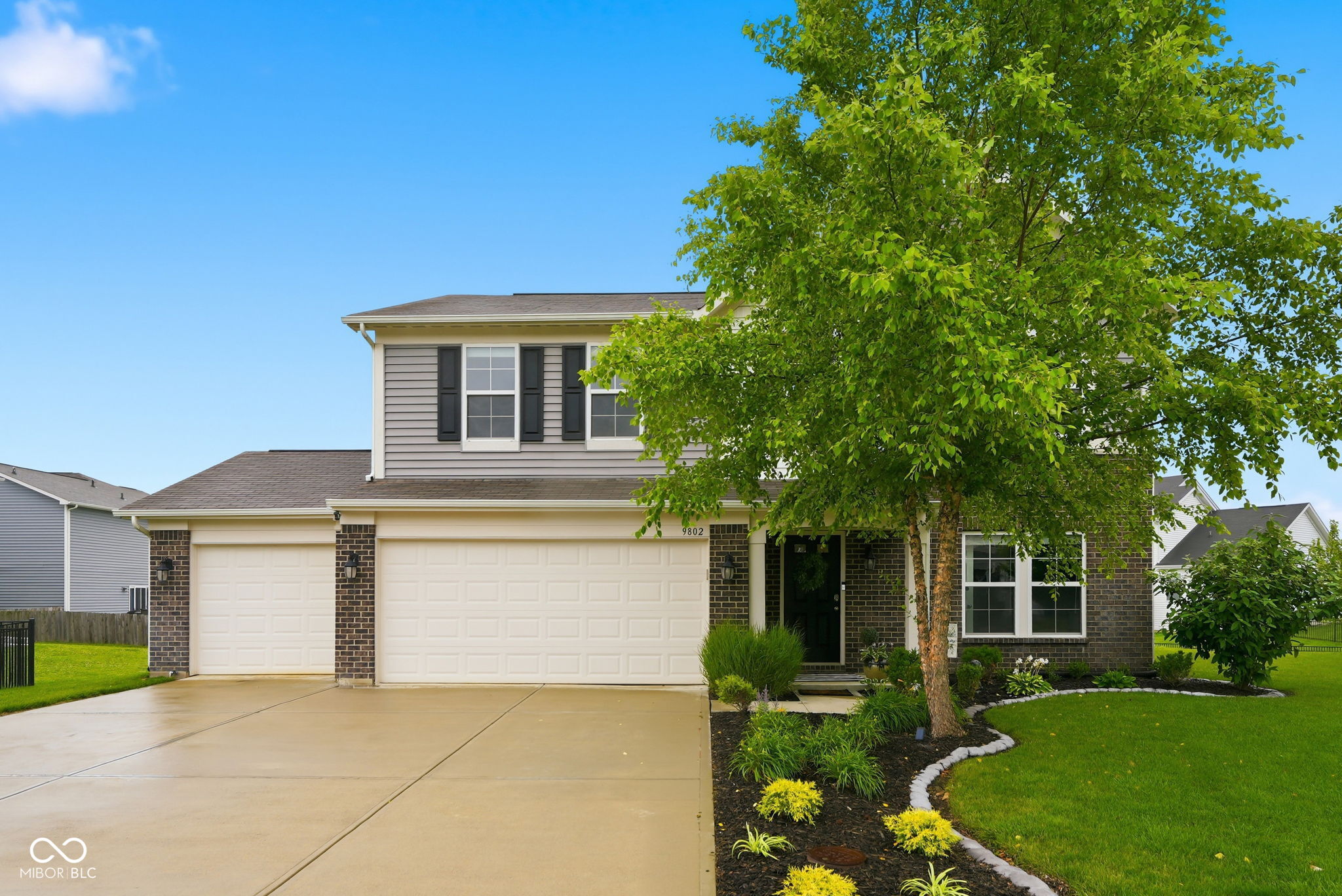 9802 Violet Circle